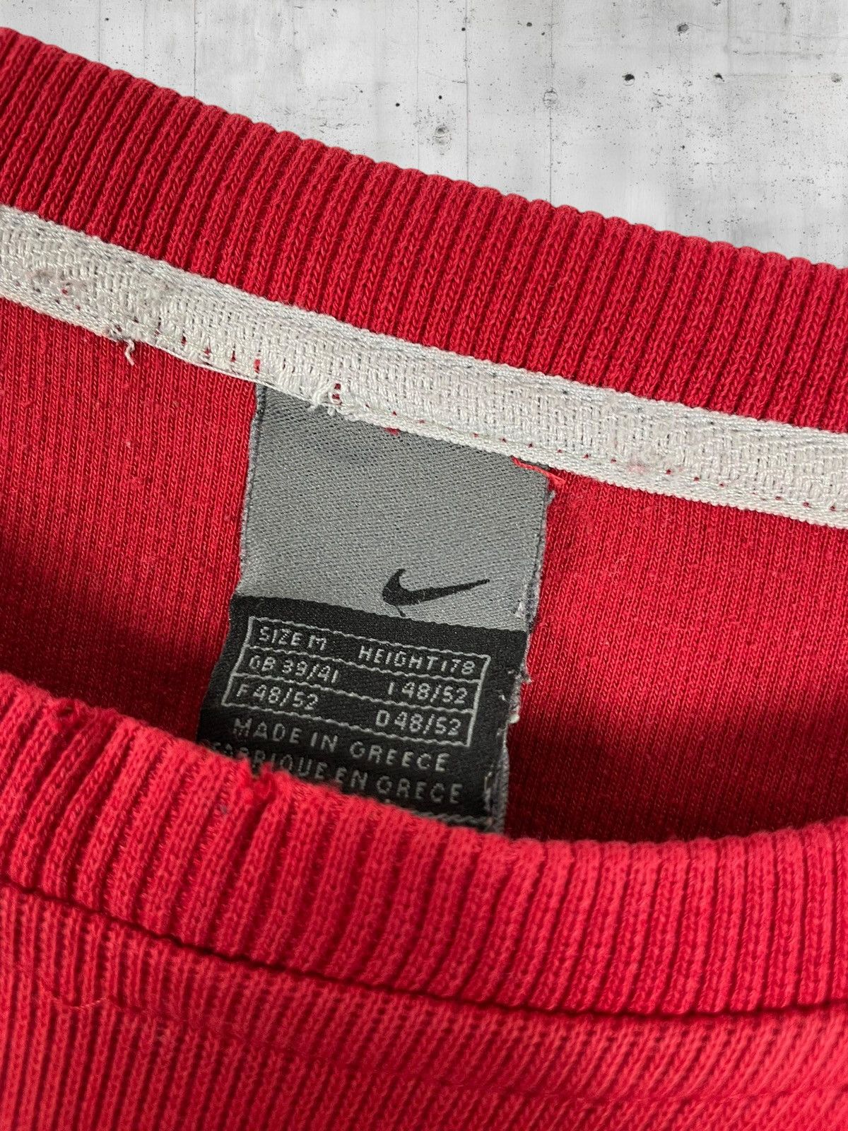 Vintage Nike Vintage 90s Center Swoosh Red Crewneck Sweatshirt Size US L / EU 52-54 / 3 - 3 Thumbnail