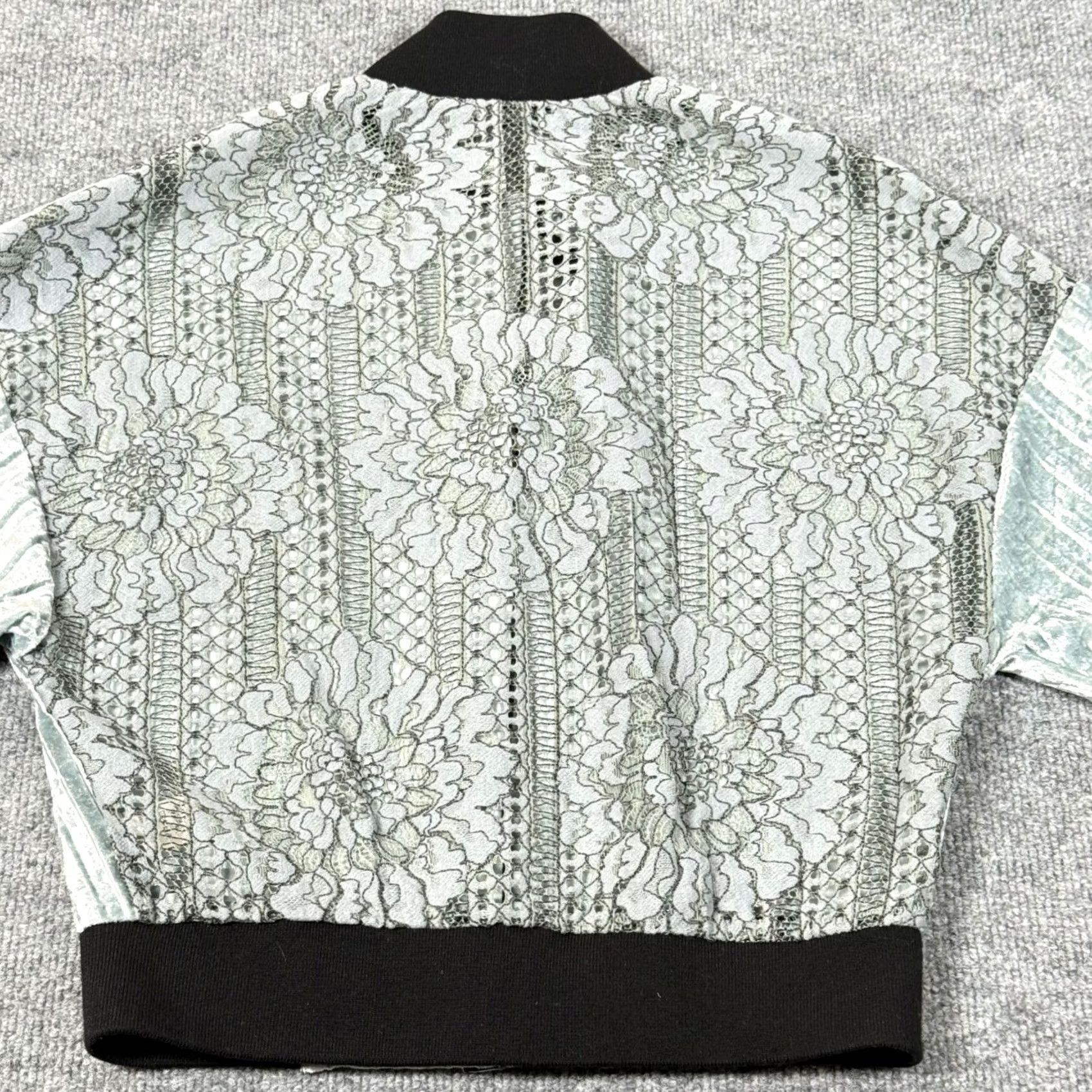 Vintage VINTAGE Buckle Willow & Root Gray Floral Cropped Bomber Jacket Snap NWT XS Womens Size XS / US 0-2 / IT 36-38 - 3 Thumbnail