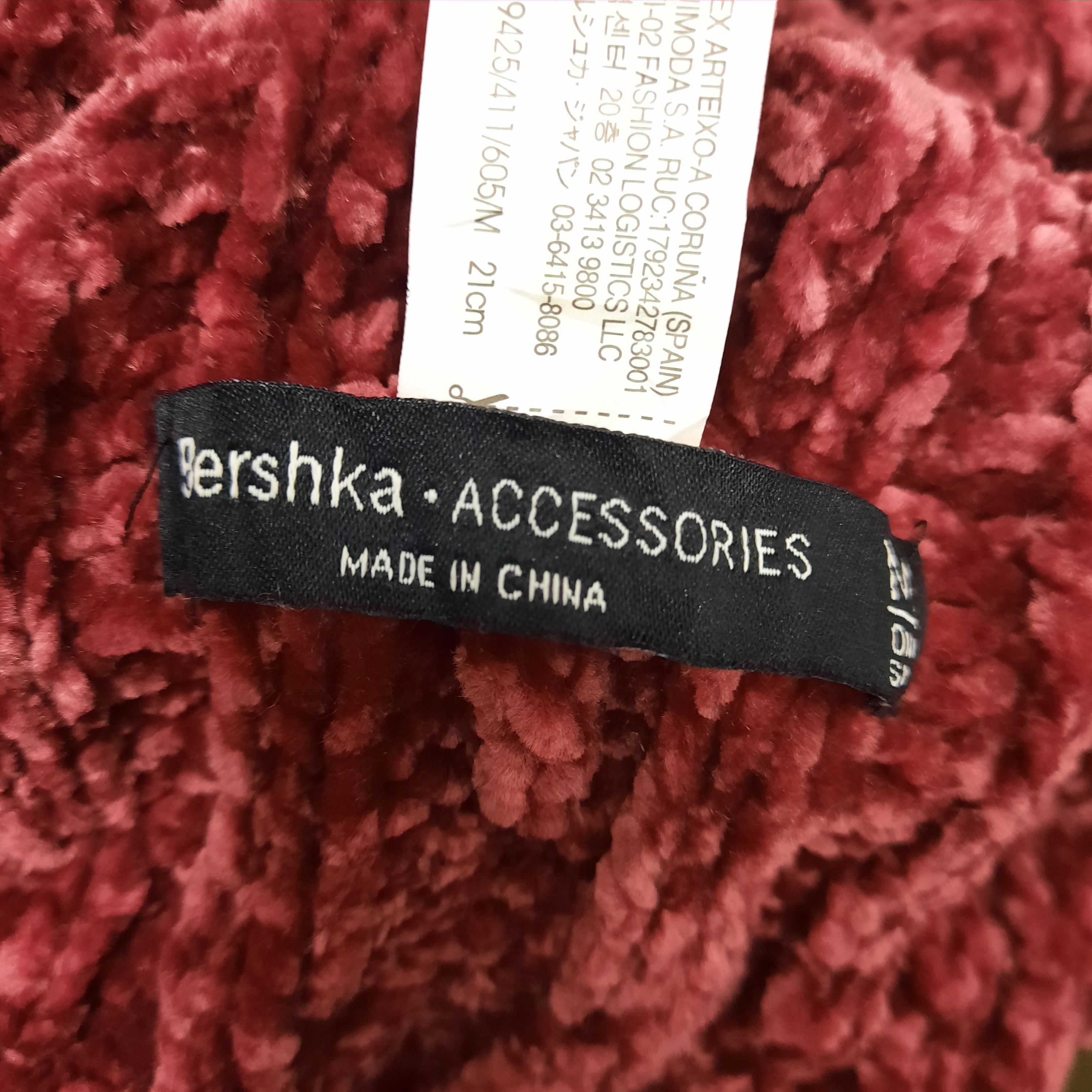 Japanese Brand 💥 Bershka velvet beanie hat Size ONE SIZE - 3 Thumbnail