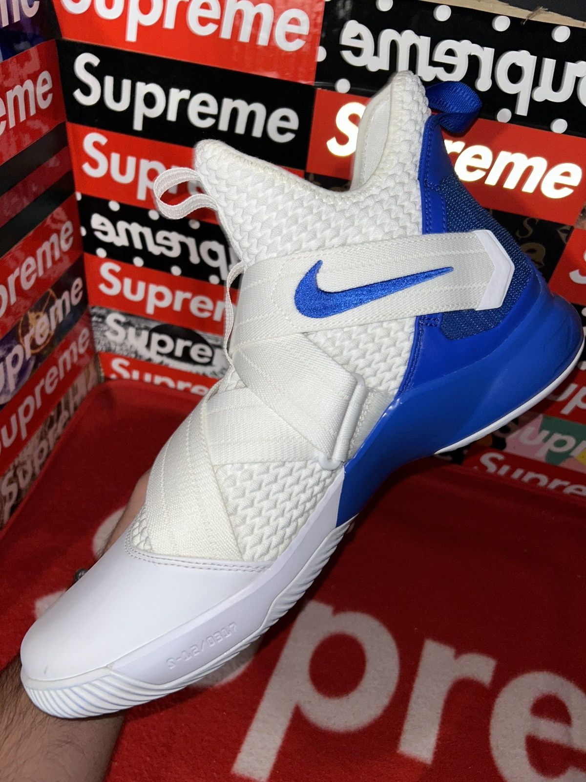 Nike Nike LeBron Soldier 12 TB 'White Game Royal' AT3872-107 13 Size US 13 / EU 46 - 9 Thumbnail