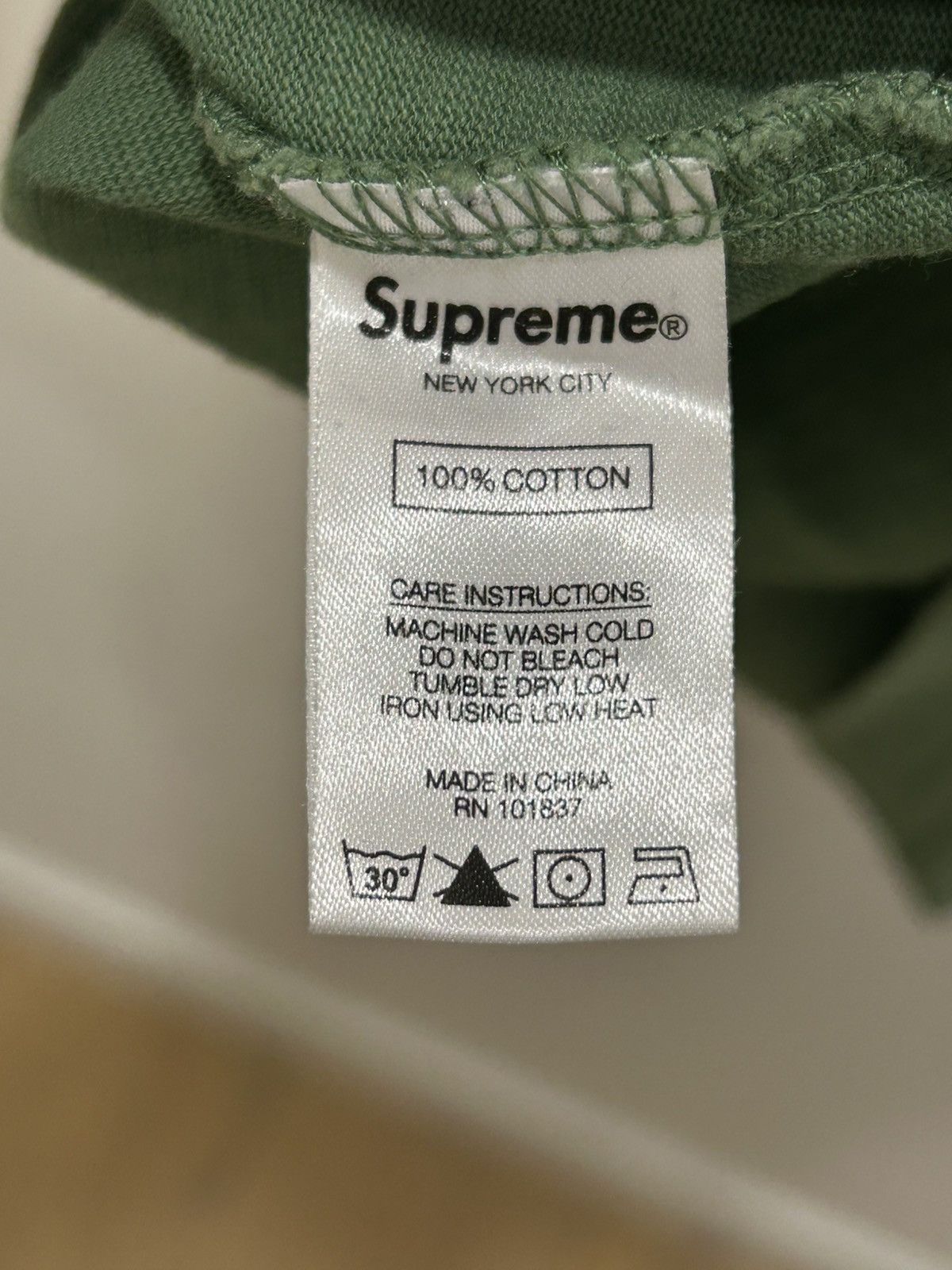 Supreme Supreme olive pocket tee Size US L / EU 52-54 / 3 - 4 Thumbnail