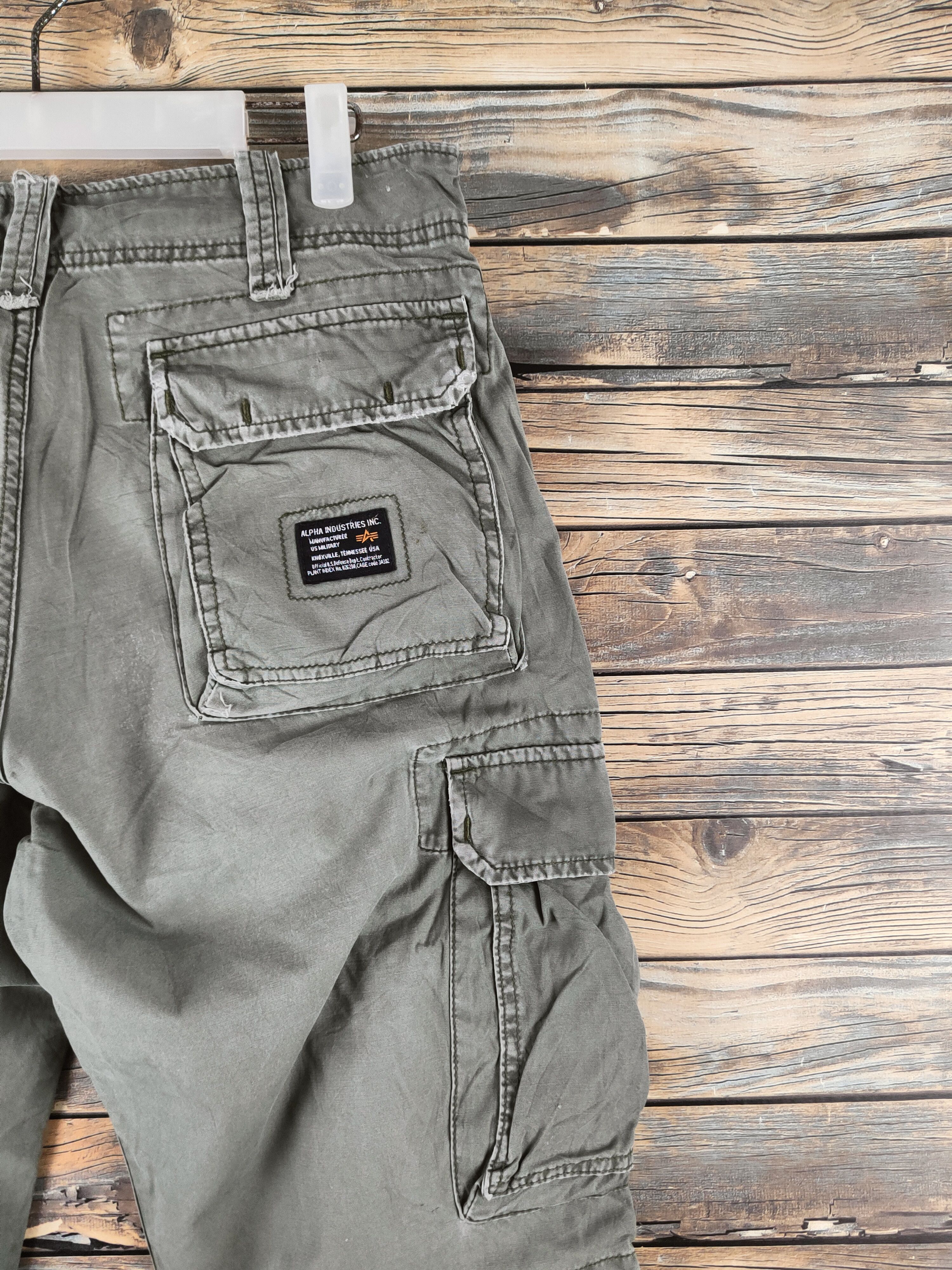 Alpha Industries DL Alpha Industries Green Multipocket Cargo Pants #46-833 Size US 33 - 11 Thumbnail