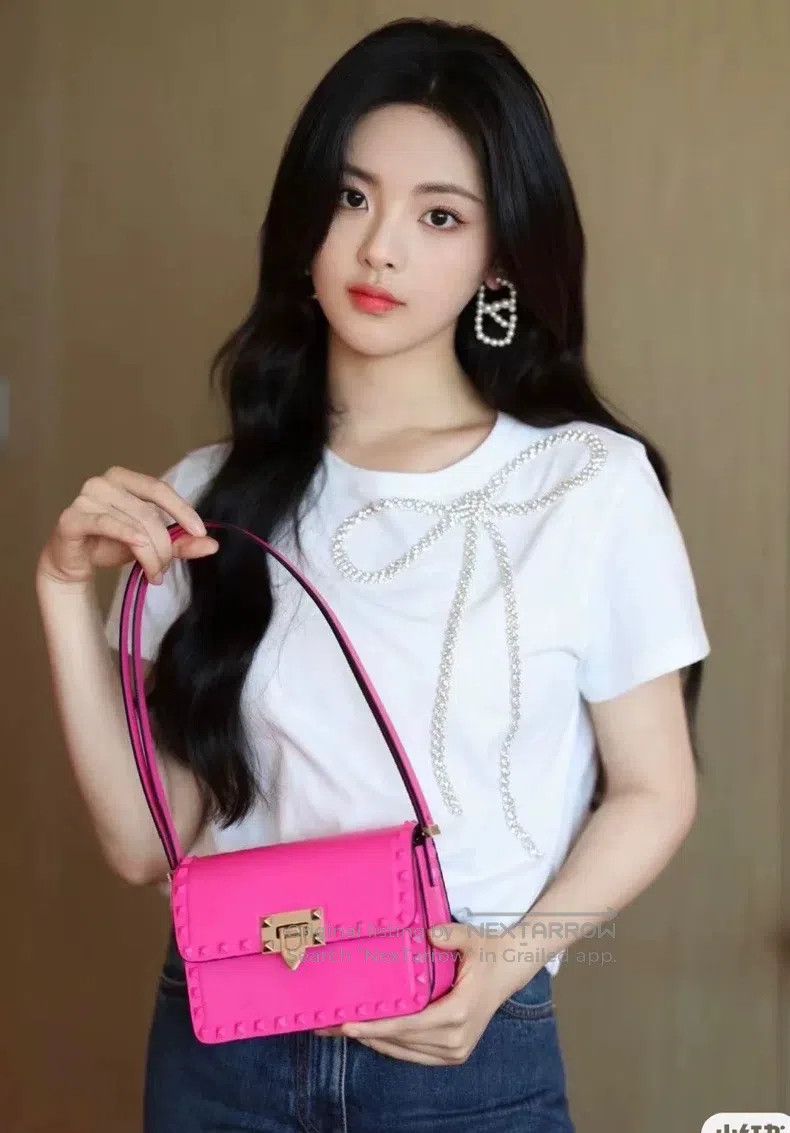 Valentino Valentino Full of diamond bow short sleeves Size US S / EU 44-46 / 1 - 6 Thumbnail