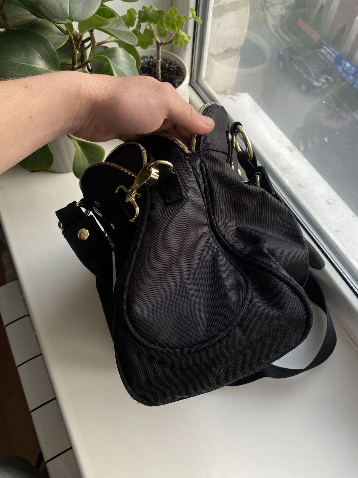 Other George Gina Lucy Black Designer Bag Gold Hardware Size ONE SIZE - 13 Thumbnail