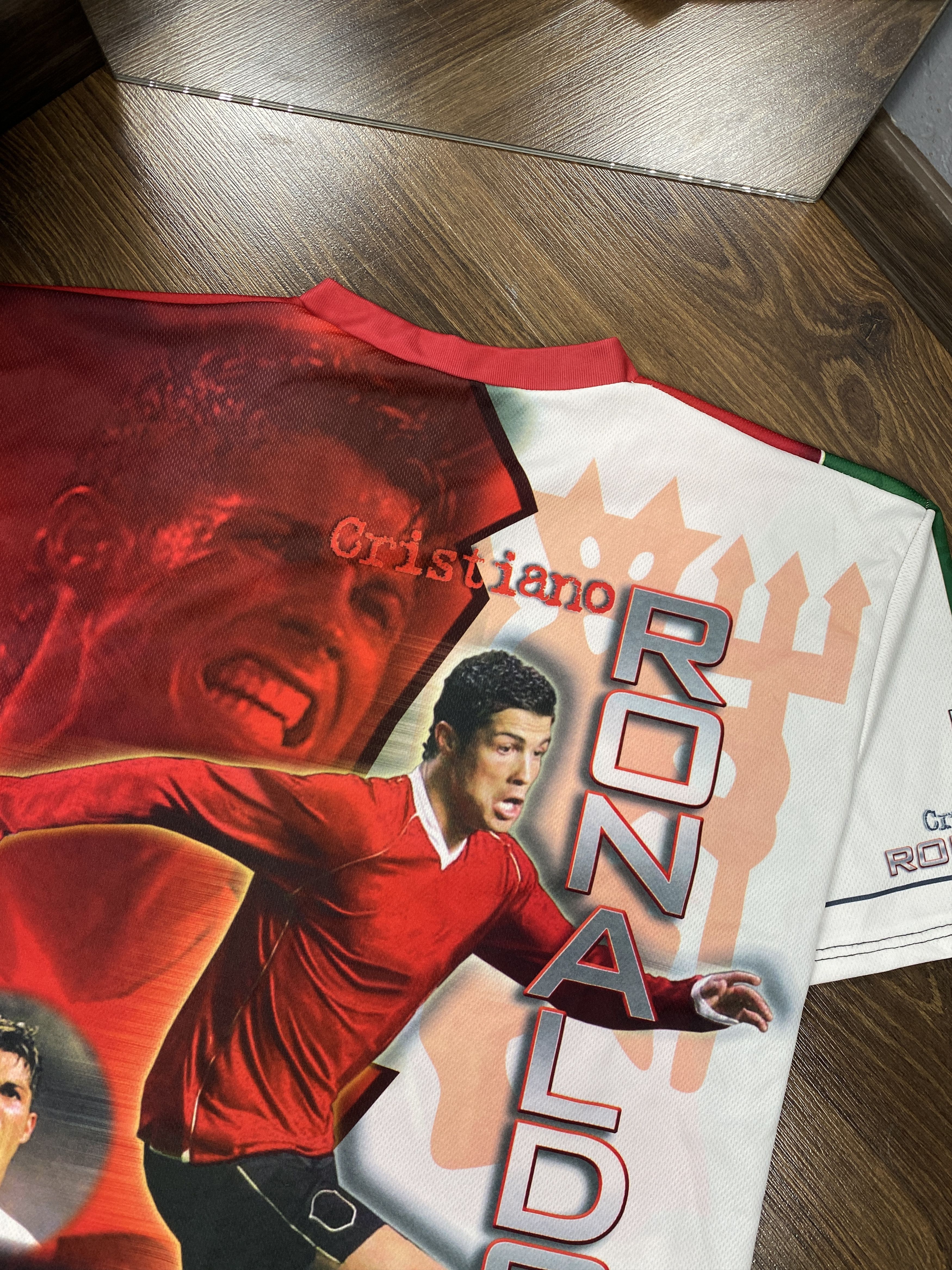 Vintage Cristiano Ronaldo Vintage Mens Soccer Jersey T-Shirt Size US XXL / EU 58 / 5 - 8 Thumbnail