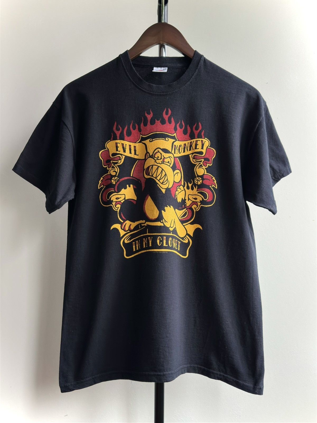 Vintage VINTAGE Y2K FAMILY GUY EVIL MONKEY IN MY CLOSET PROMO TEE Size US M / EU 48-50 / 2 - 1 Thumbnail