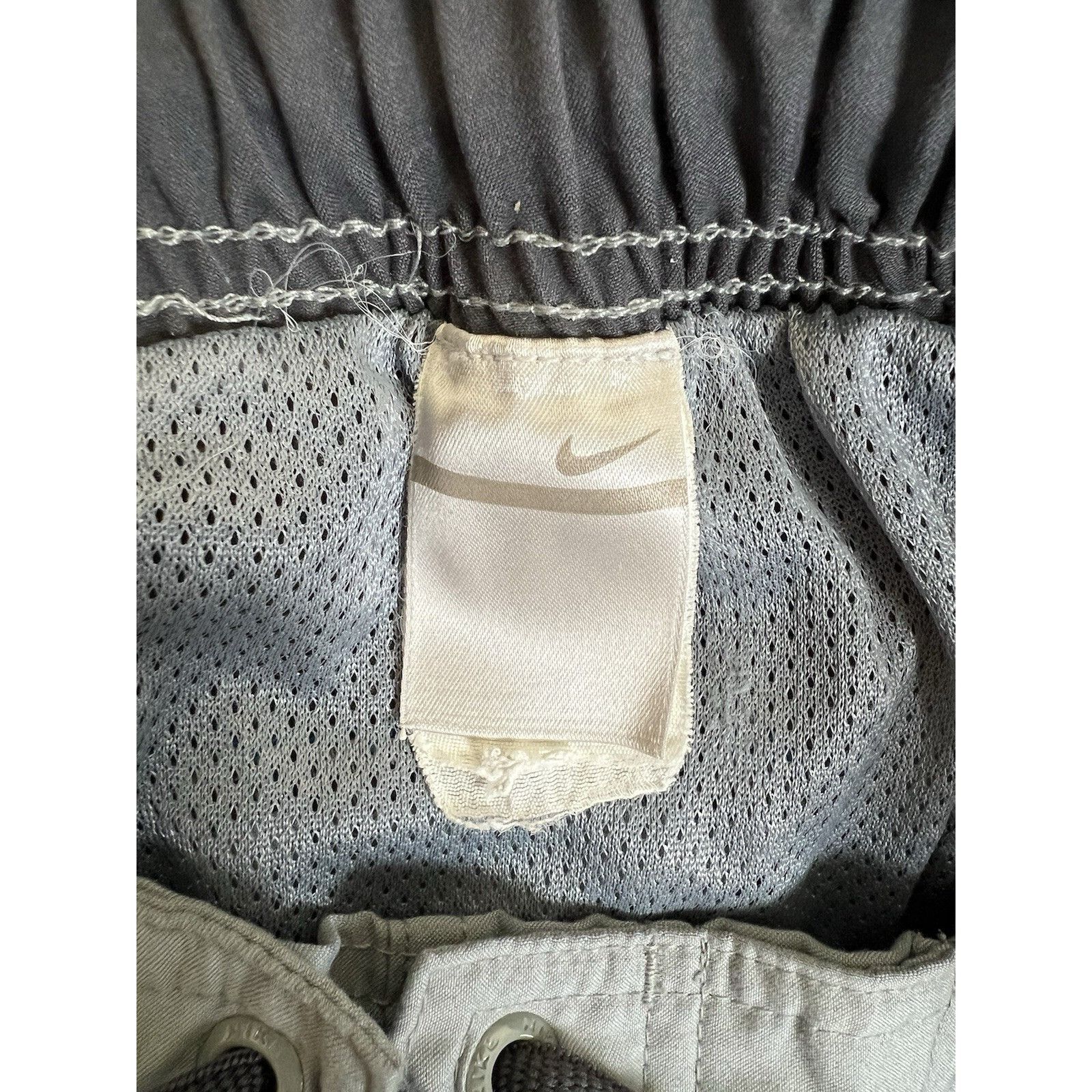 Nike Vintage Nike Swim Trunk Shorts Size Large Gray Blue Y2K Surf Size US 34 / EU 50 - 6 Thumbnail