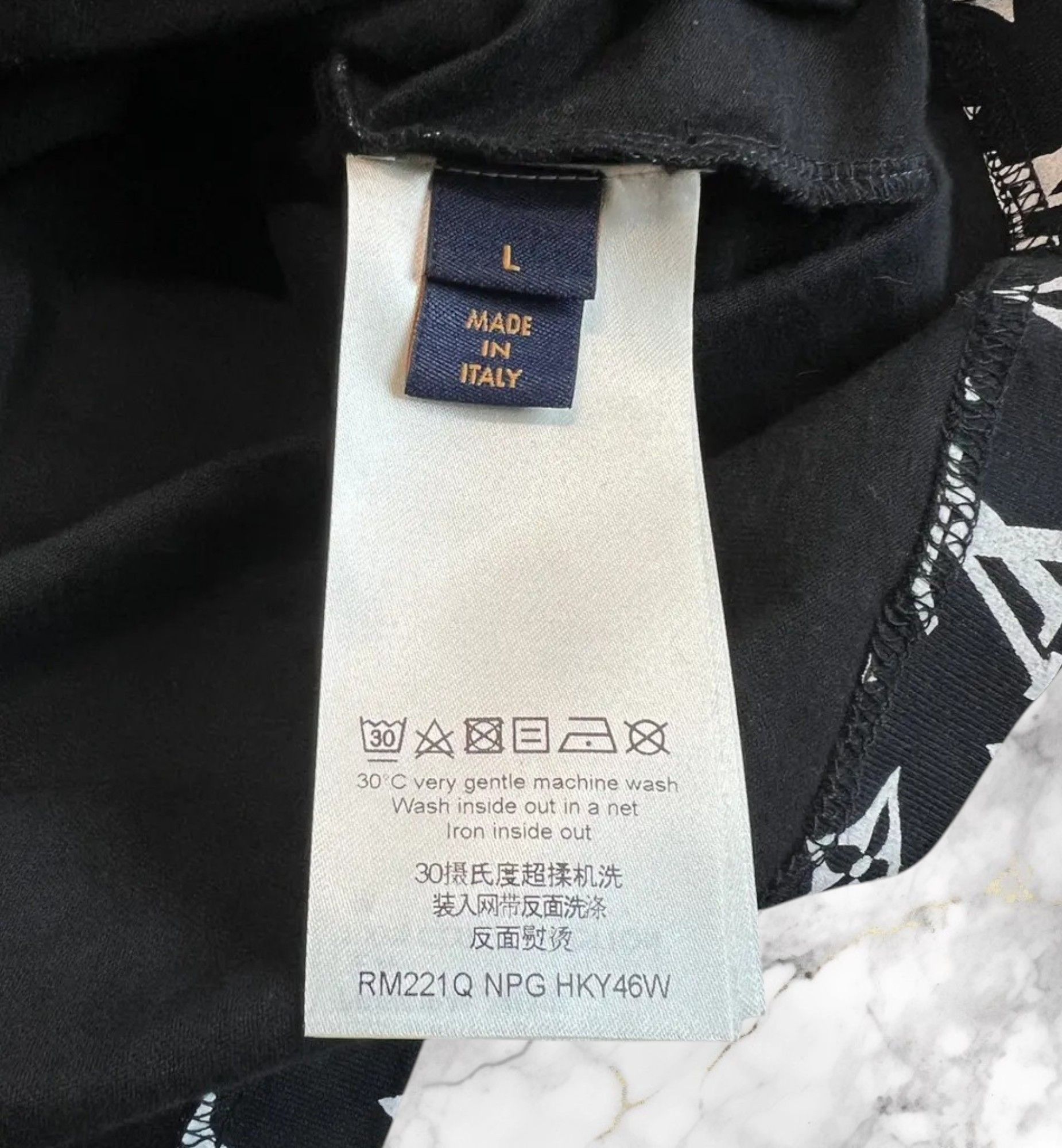 Louis Vuitton Louis Vuitton LV Gradient Monogram Crewneck T-shirt Size US L / EU 52-54 / 3 - 6 Thumbnail