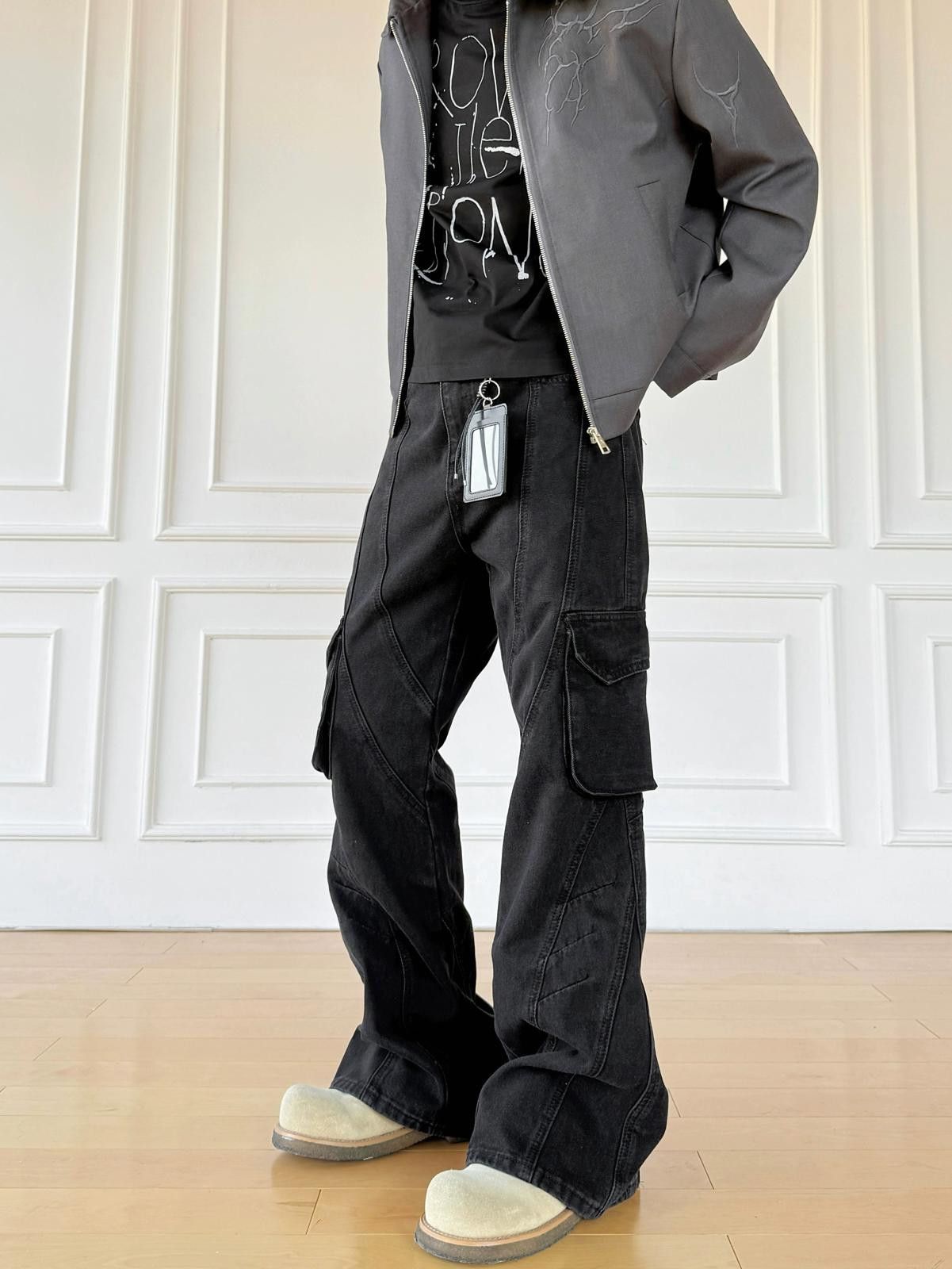 Other Black Flared Cargo Pants Size US 32 / EU 48 - 1 Thumbnail