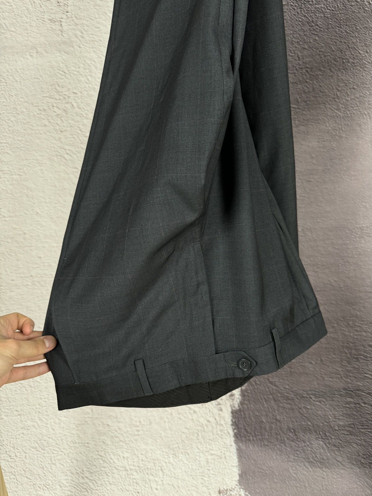Nazareno Gabrielli BNWT Nazareno Gabrielli checkered grey 2 button wool suit Size 38R - 18 Thumbnail