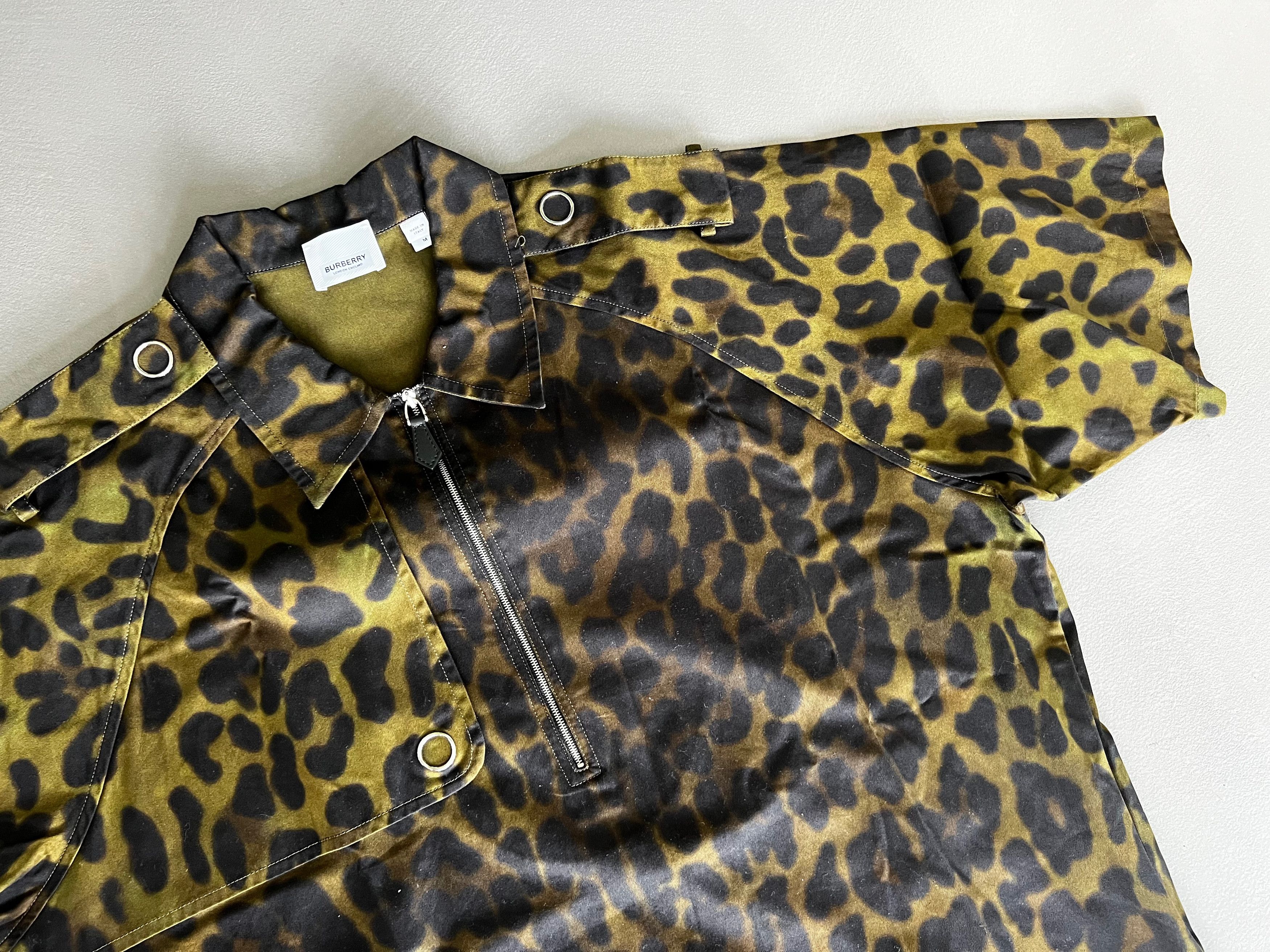 Burberry Burberry Runway Short Sleeve Leopard Print Shirt, SS19 Size US M / EU 48-50 / 2 - 2 Thumbnail