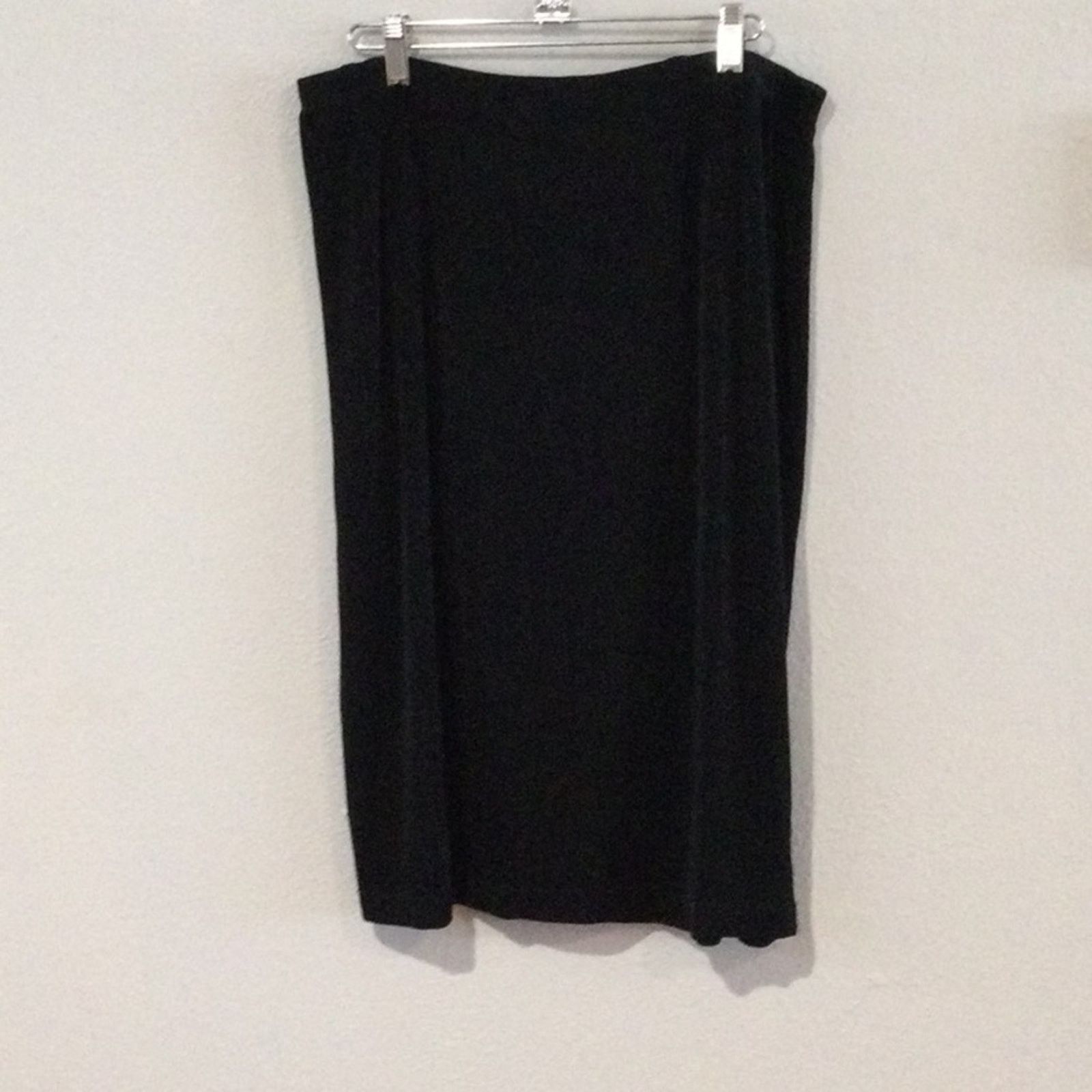 Chicos Chico's Travelers Black Elastic Waist Straight Skirt 3/XL/16 Size 38" / US 16 / IT 52 - 1 Thumbnail