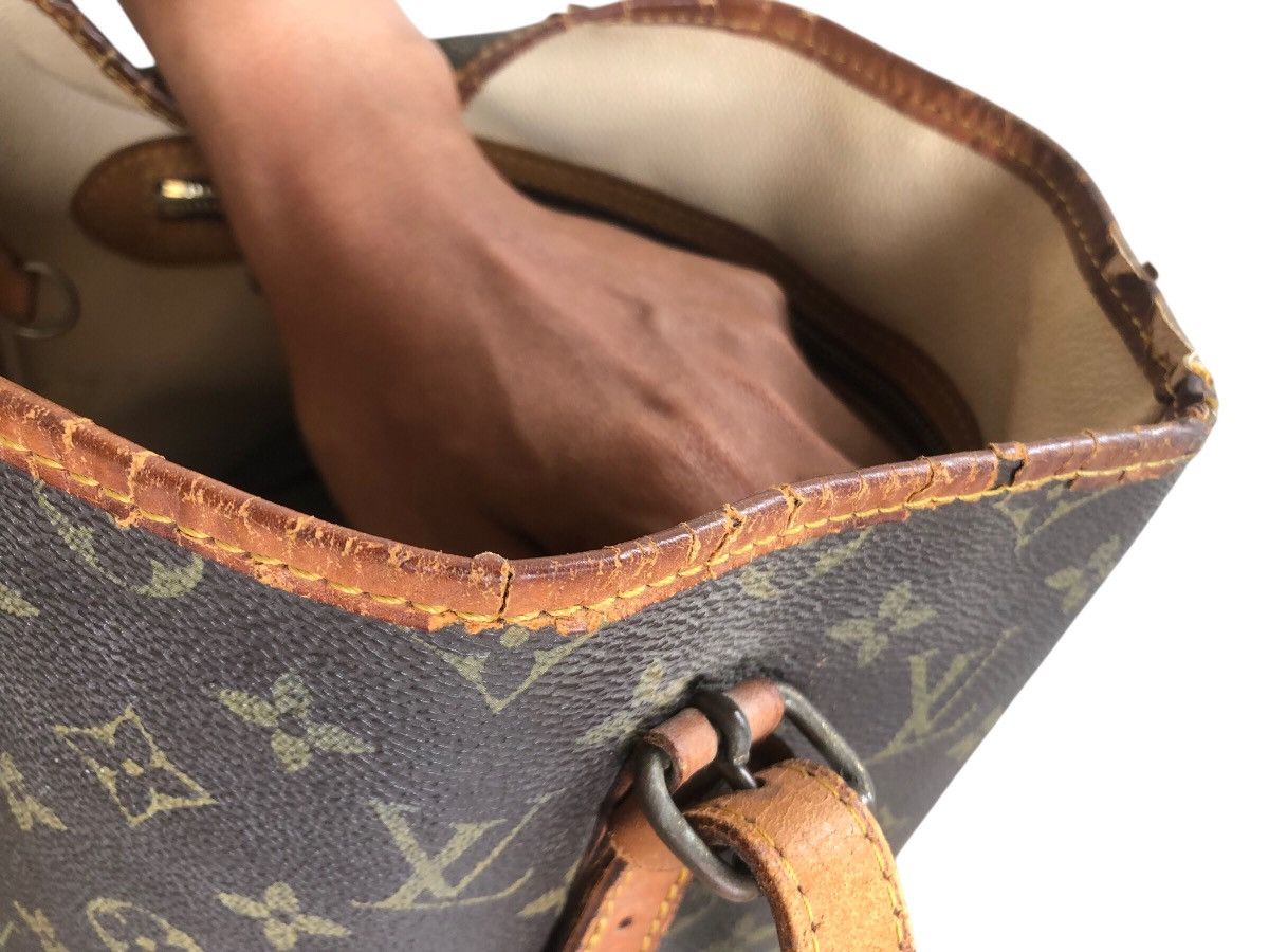 Louis Vuitton 🔥Vintage LOUIS VUITTON LV Monogram Bucket Cloth GM Tote Bag Size ONE SIZE - 17 Thumbnail