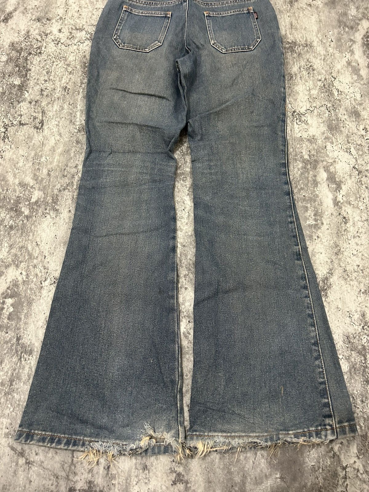 If Six Was Nine × Japanese Brand × Le Grande Bleu (L.G.B.) Vintage Jouer aux echecs Flare Jeans Size US 27 - 5 Thumbnail