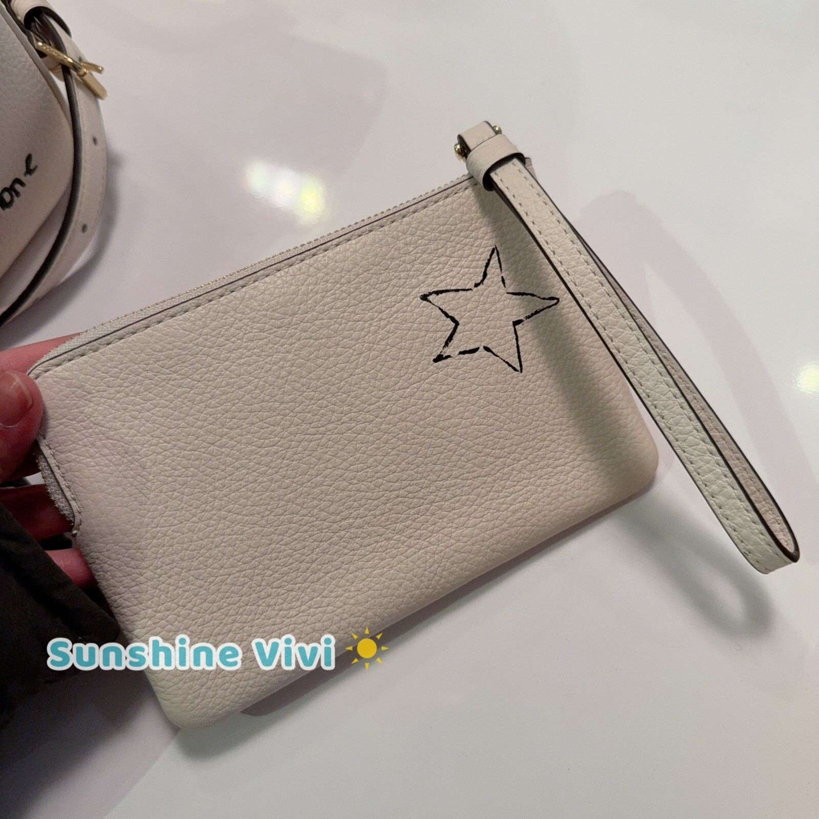 Coach NWT Coach Pebbled Leather Corner Zip Wristlet Sketch CAQ54 Size ONE SIZE - 9 Thumbnail