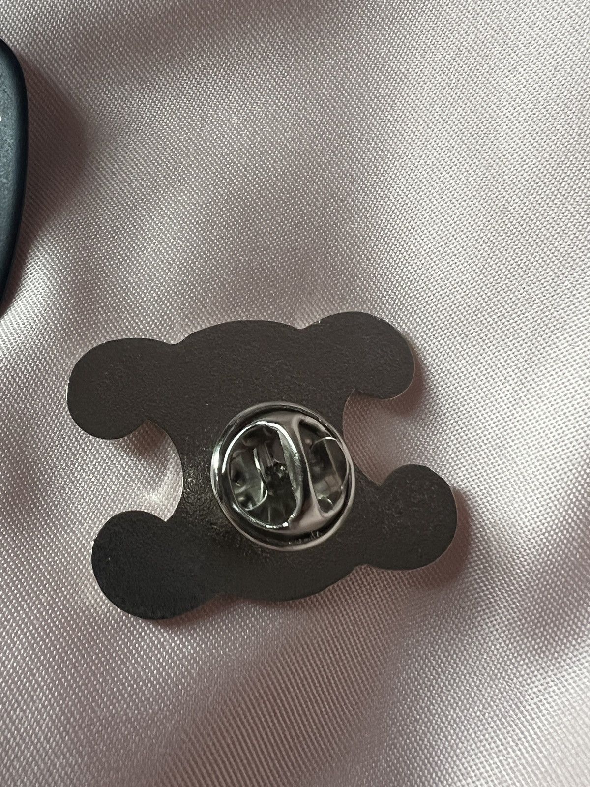 Celine × Hedi Slimane Celine Hedi slimane at the Wiltern VIP item goodies pin Size ONE SIZE - 3 Thumbnail