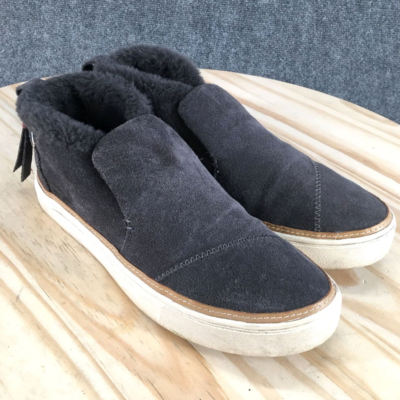 Toms TOMS Shoes Womens 7.5 Paxton Mid Top Slip On Lined Sneakers Gray Suede Casual Shoes Size M / US 6-8 / IT 42-44 - 6 Thumbnail