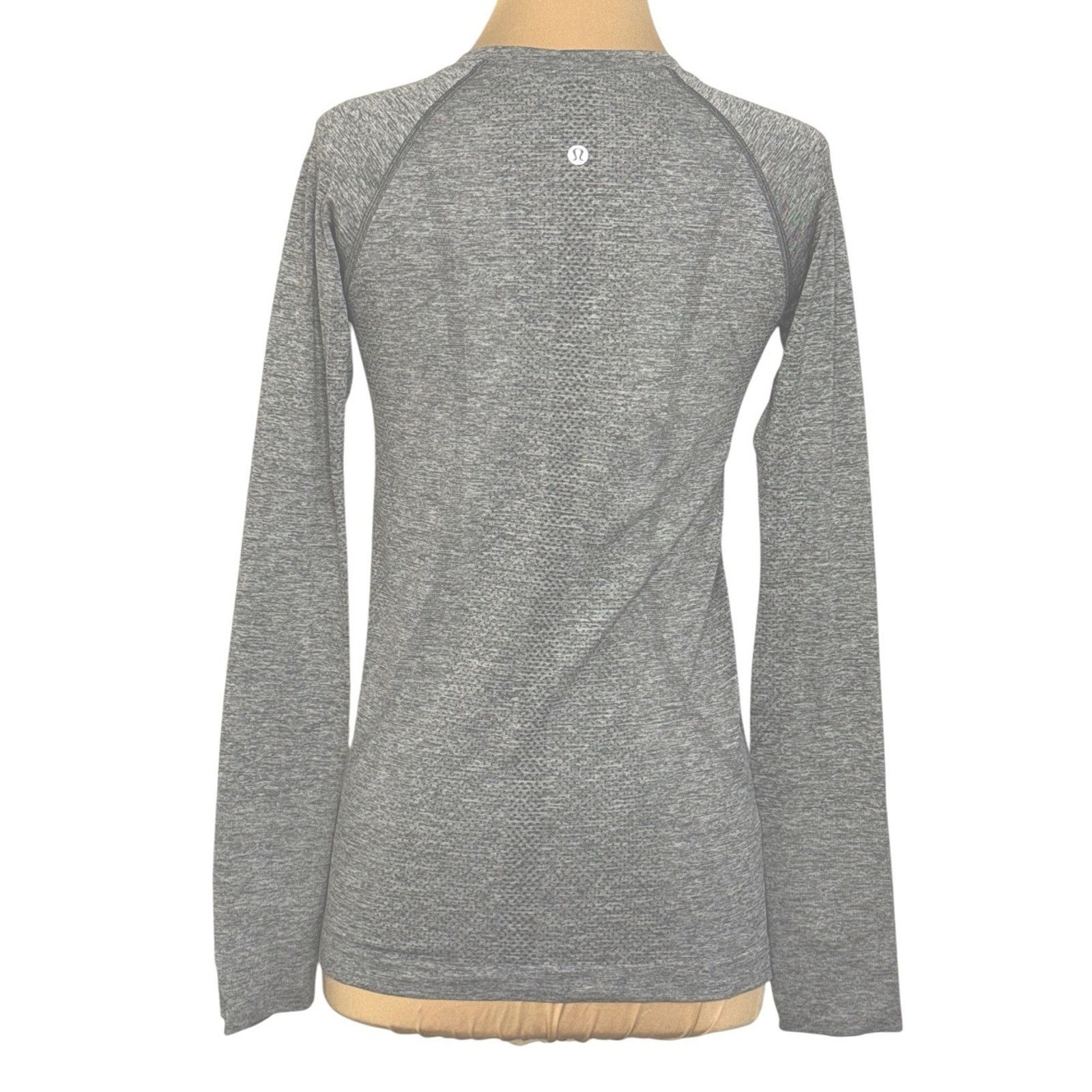 Lululemon LULULEMON Swiftly Tech Long-Sleeve Shirt 2.0 Hip Length 6 Size S / US 4 / IT 40 - 7 Thumbnail