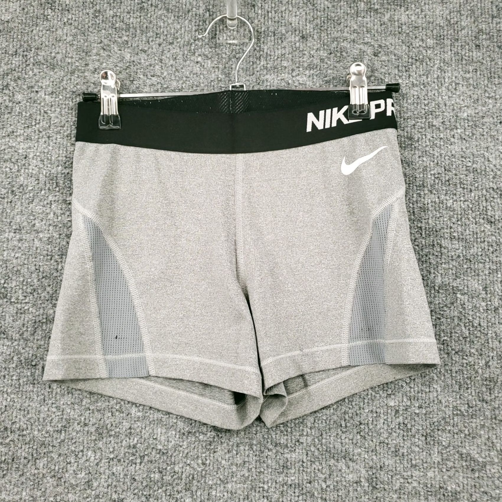 Nike Nike Pro Shorts Women Small Gray Hypercool Elastic Waist Pull On Heather Size 28" / US 6 / IT 42 - 2 Thumbnail