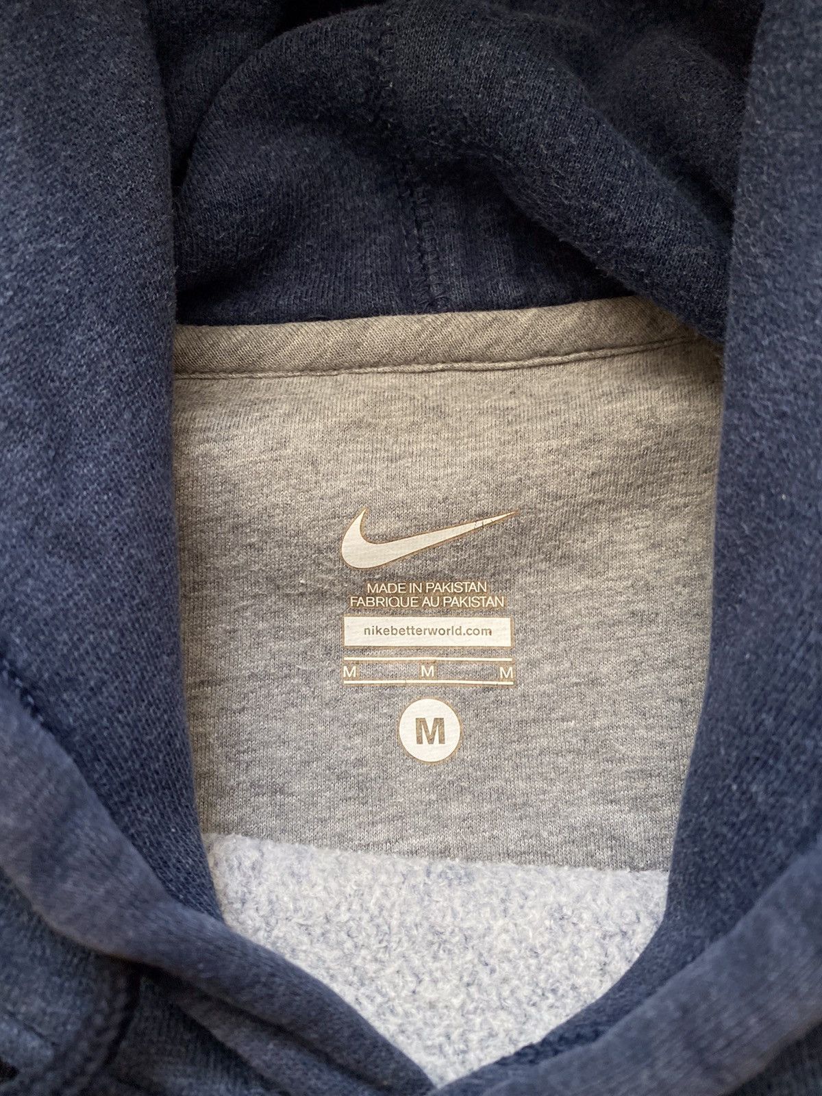Nike Vintage Nike Embroidered Spellout Hoodie Size US M / EU 48-50 / 2 - 3 Thumbnail