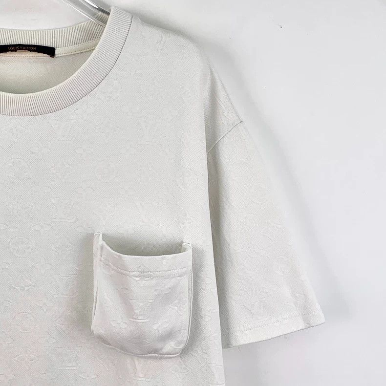 Louis Vuitton Louis Vuitton white logo full print short sleeves Size US XL / EU 56 / 4 - 3 Thumbnail