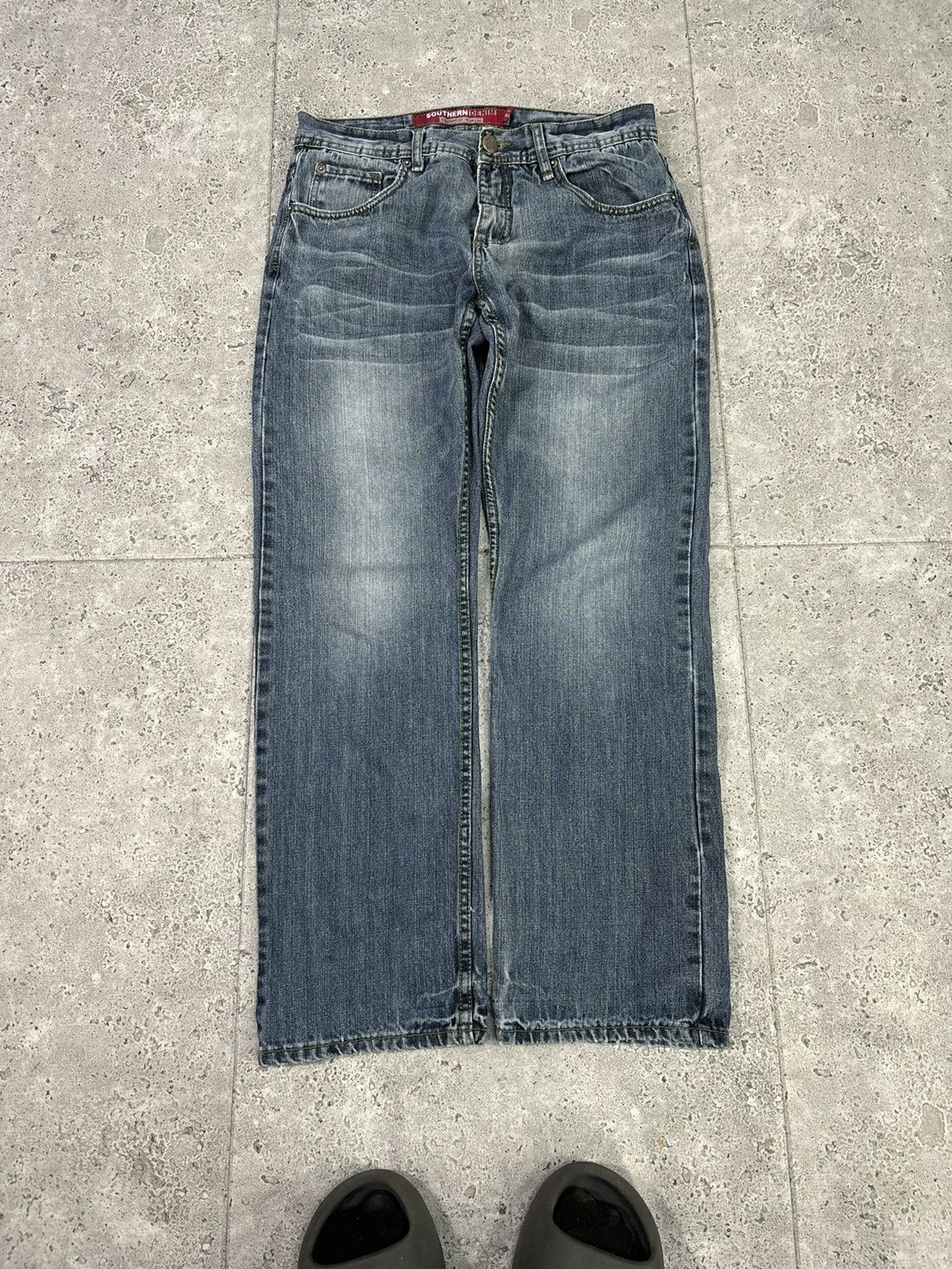 Japanese Brand × Vintage Y2K 2000s Wideleg Japan Distressed Faded Denim Pants Size US 34 / EU 50 - 1 Thumbnail