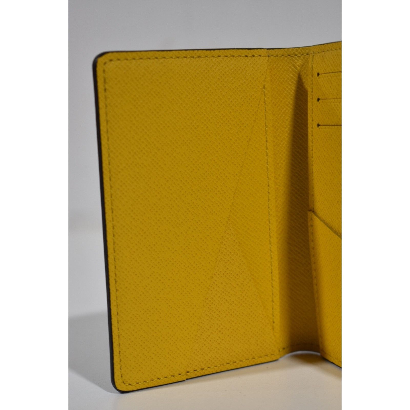 Louis Vuitton Louis Vuitton Label Savan Yellow Pocket Organizer Wallet Size ONE SIZE - 9 Thumbnail