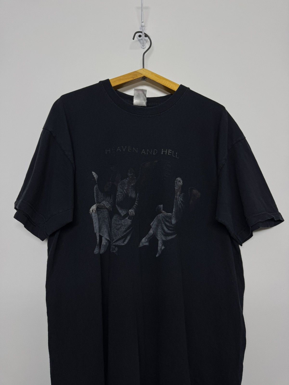 Fruit Of The Loom Vintage 2007 Heaven and Hell Black Sabbath Rock Band T-shirt Size US L / EU 52-54 / 3 - 3 Thumbnail