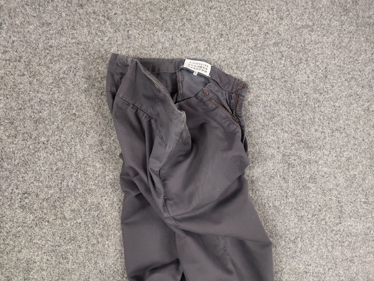 Maison Margiela Maison Martin Margiela Line 14 Trouser Gray Ankle Pants Size US 31 - 11 Thumbnail