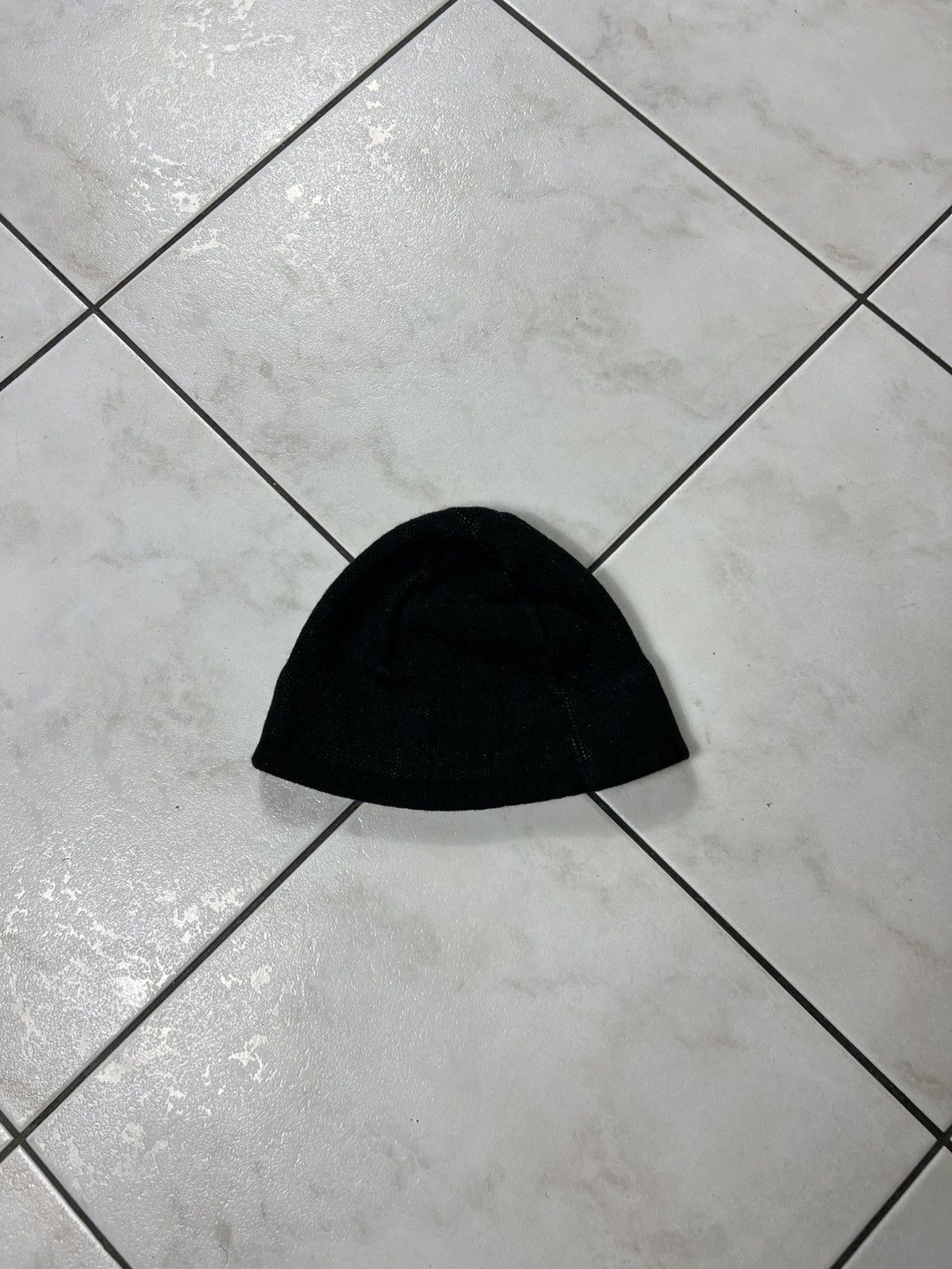 Lacoste Vintage Lacoste y2k knitted crocodile big logo drill beanie Size ONE SIZE - 9 Thumbnail