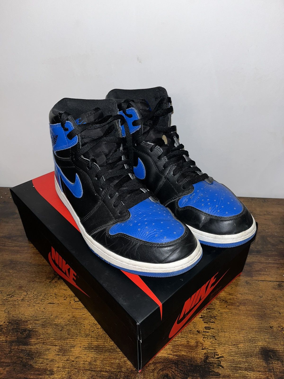 Jordan Brand × Nike Jordan 1 Retro High OG Royal Size US 11.5 / EU 44-45 - 1 Thumbnail