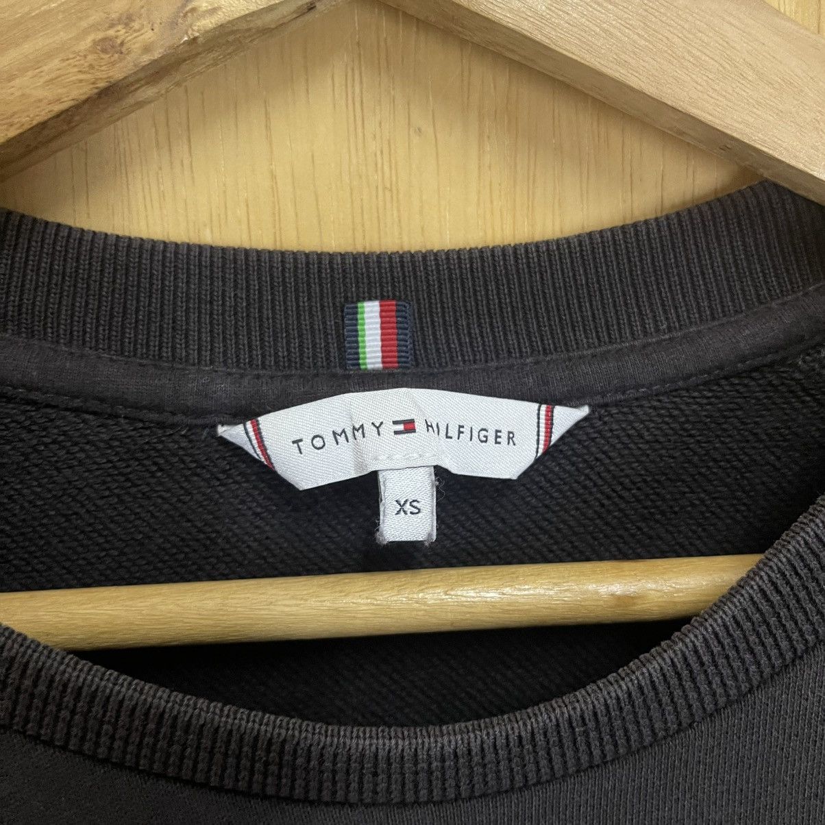 Japanese Brand × Tommy Hilfiger Tommy Hilfiger Big Logo Crewneck Sweatshirt Baggy Size S Size US XS / EU 42 / 0 - 6 Thumbnail