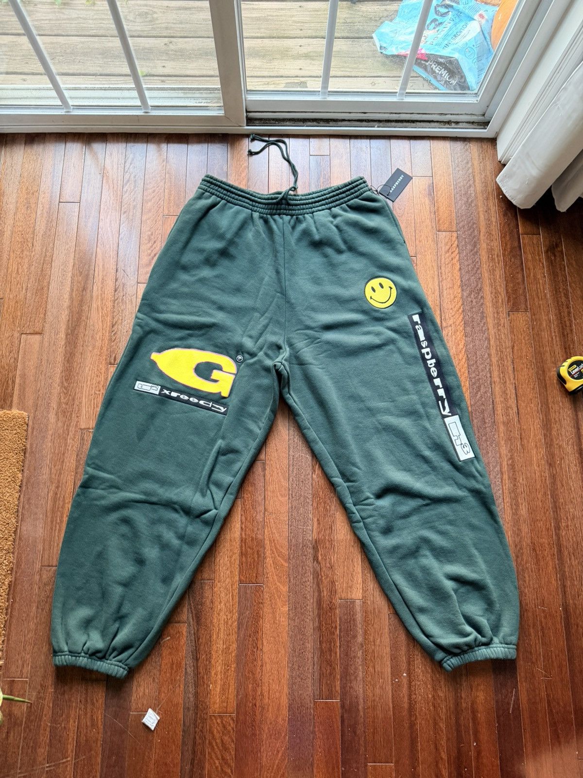The GV Gallery GV Gallery Raspberry Hills Greedy Unit Garbage Sweatpants Size US 36 / EU 52 - 1 Thumbnail