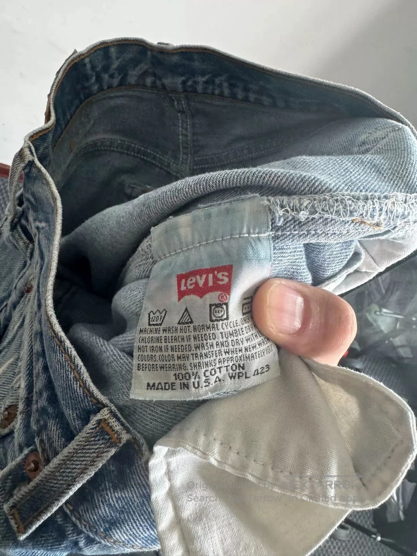 VINNY's Vintage Levi's 501 Distressed Denim Jeans. Size US 33 - 9 Thumbnail