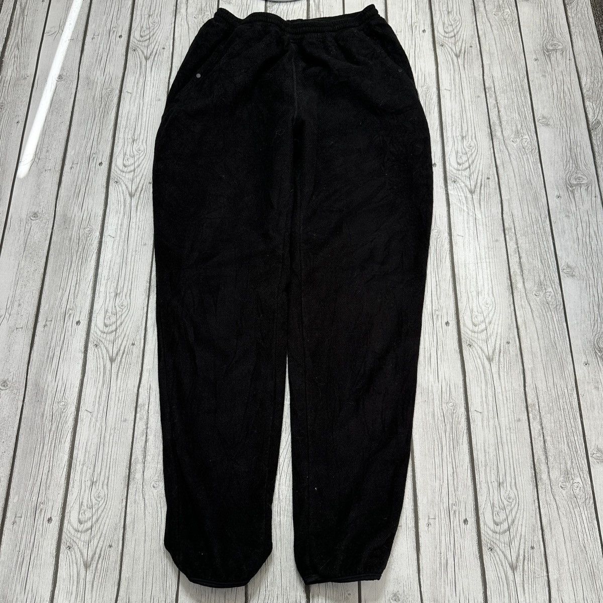 Patagonia × Vintage Vintage Patagonia fleece pants Size US 34 / EU 50 - 2 Thumbnail