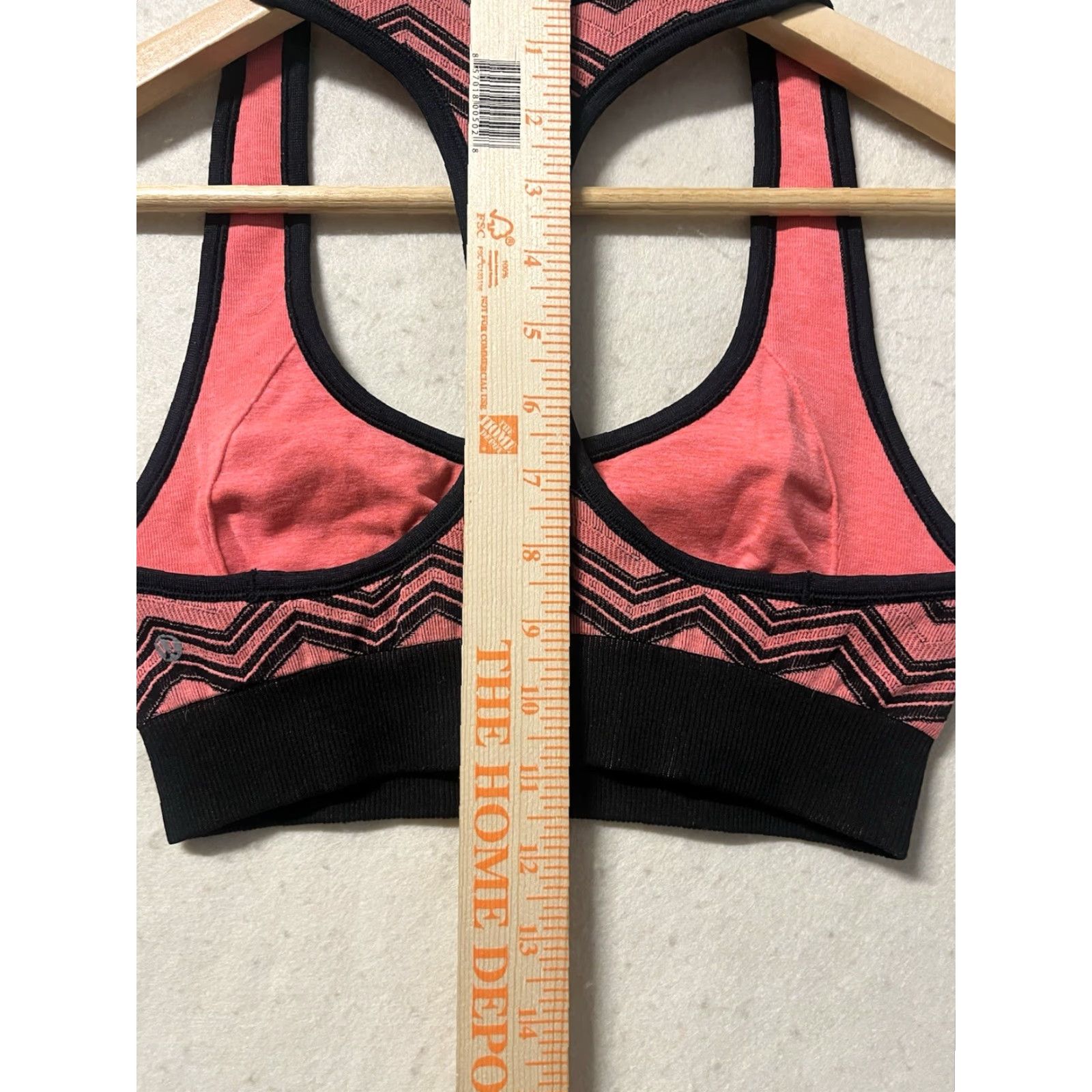 Lululemon lululemon athletica Sports Bra Racerback S-M Coral Black Pink See measurements Reversible Women Activewear size S-M Size ONE SIZE - 4 Thumbnail