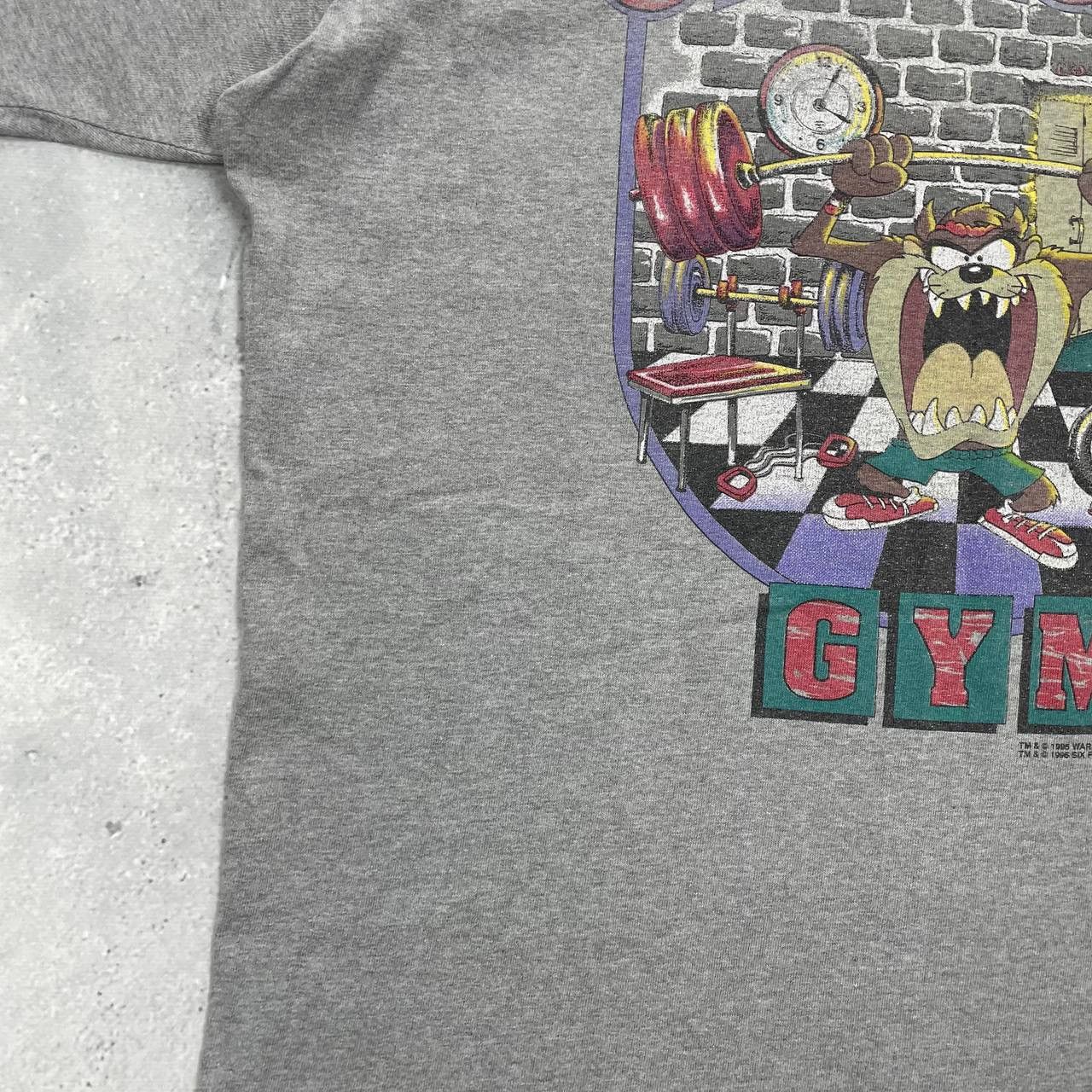 Vintage × Warner Bros Vintage 1996 Taz Six Flags Gym Cartoon Single Stitch T Shirt Size US L / EU 52-54 / 3 - 12 Thumbnail
