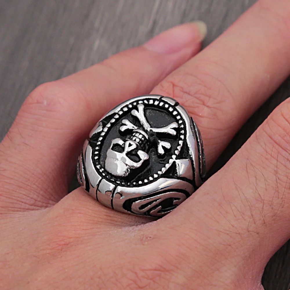 Vintage Pirate Skull Ring Size ONE SIZE - 2 Thumbnail
