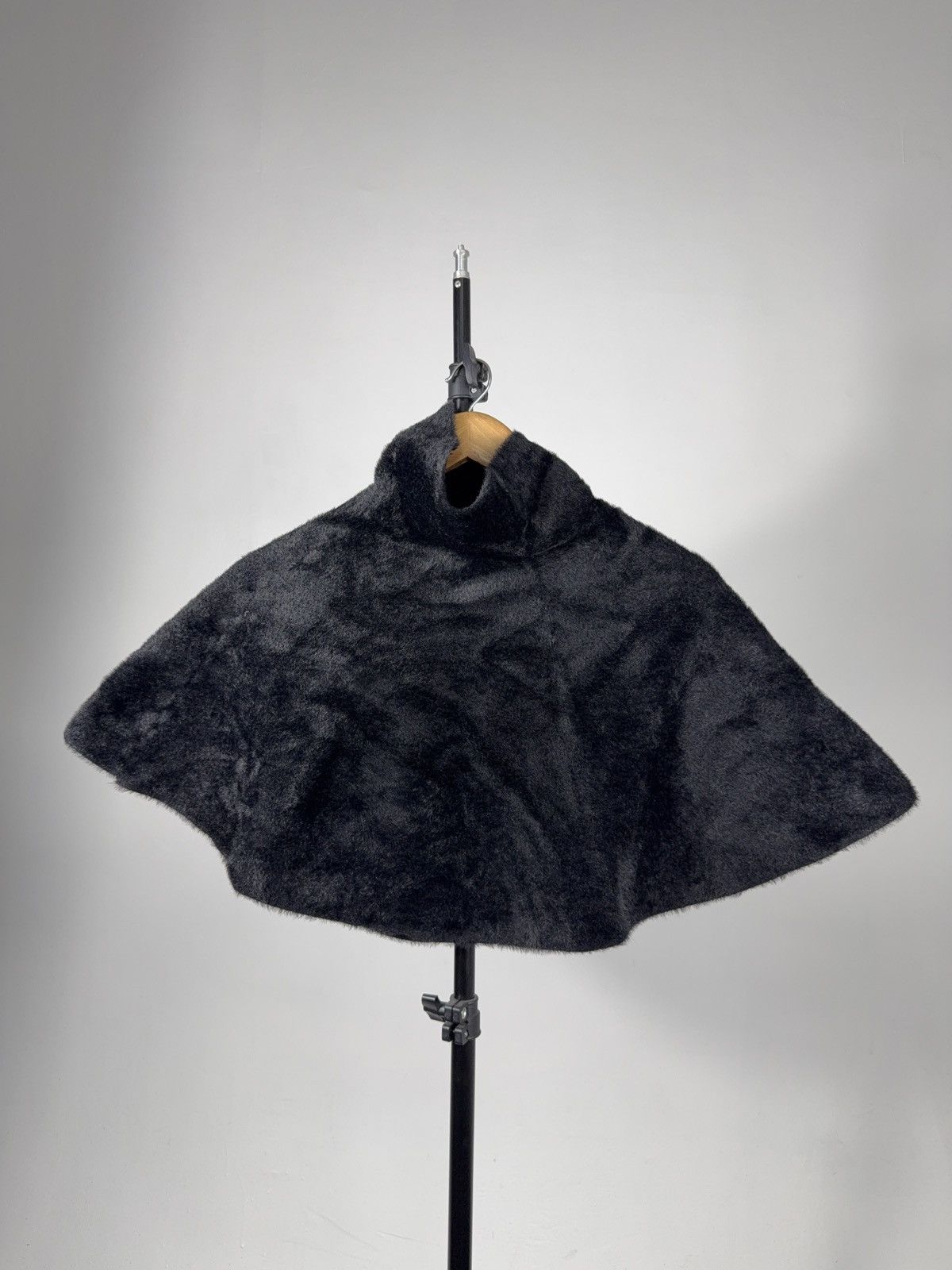 Hysteric Glamour Faux Fur Cape Poncho High Neck Dark Avant Garde Goth Wrap Size ONE SIZE - 1 Thumbnail