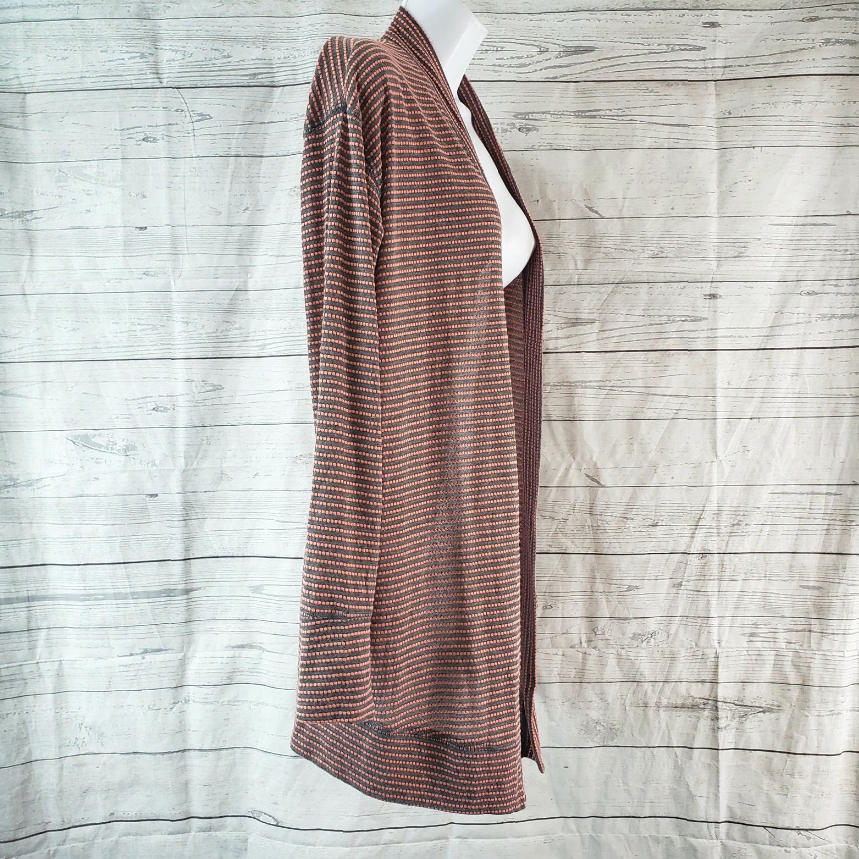 Vintage VINTAGE Caslon Women's Cardigan Shirt Open Front Striped Grey Pink Long Sleeve M Webs? Size M / US 6-8 / IT 42-44 - 3 Thumbnail