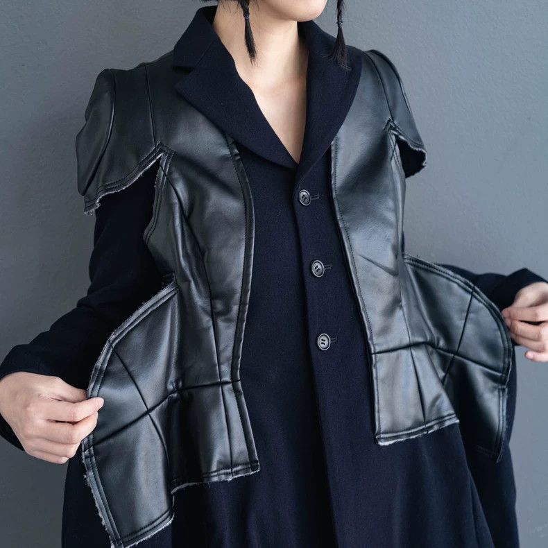 Comme des Garcons Comme Des Garcons Deconstruction of split leather armor co Size XS / US 0-2 / IT 36-38 - 1 Thumbnail