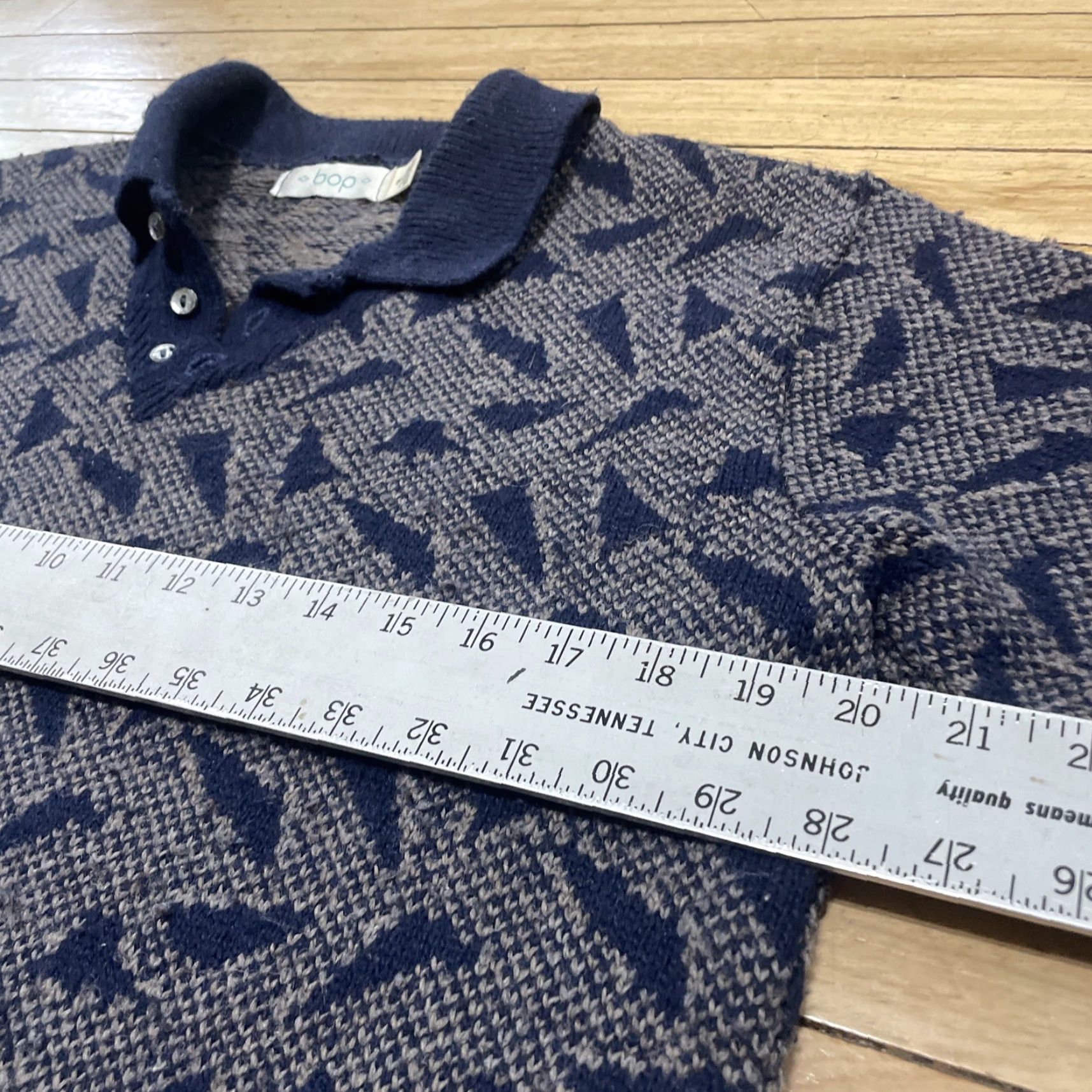 Vintage VINTAGE BOP Mens Sweater Geometric Wool Rugby Retro Pullover, M, Gray/Blue, Geometric, Wool, Vintage, Grunge, Classic Fit, Winter, Wool, Knit's? Size US M / EU 48-50 / 2 - 7 Thumbnail