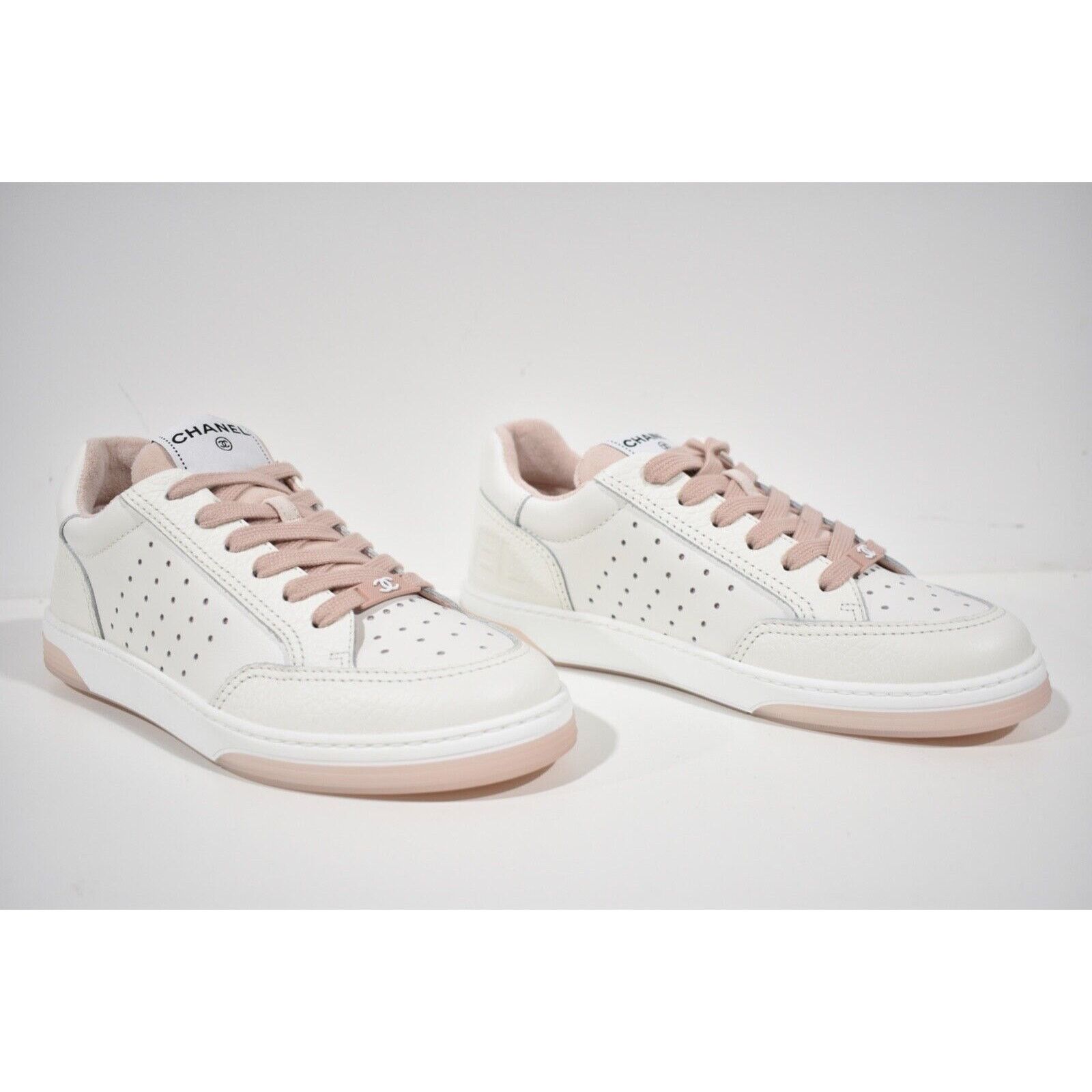 Chanel 22P Leather CC Flat Lace Up Tie Runner Trainer Sneaker 39 Size US 9 / IT 39 - 3 Thumbnail