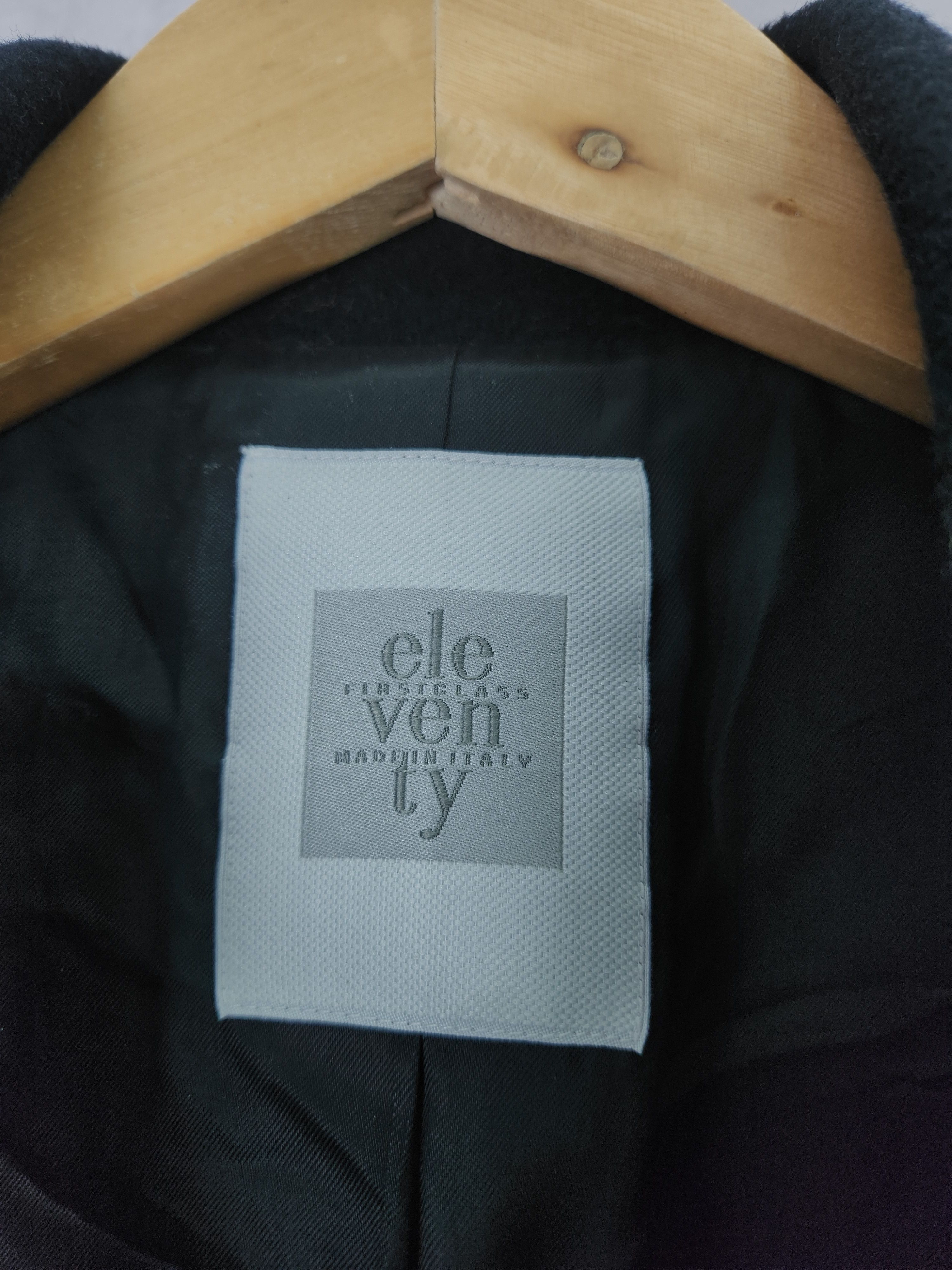 Eleventy Womens Eleventy black wool coat button up size M Size M / US 6-8 / IT 42-44 - 9 Thumbnail
