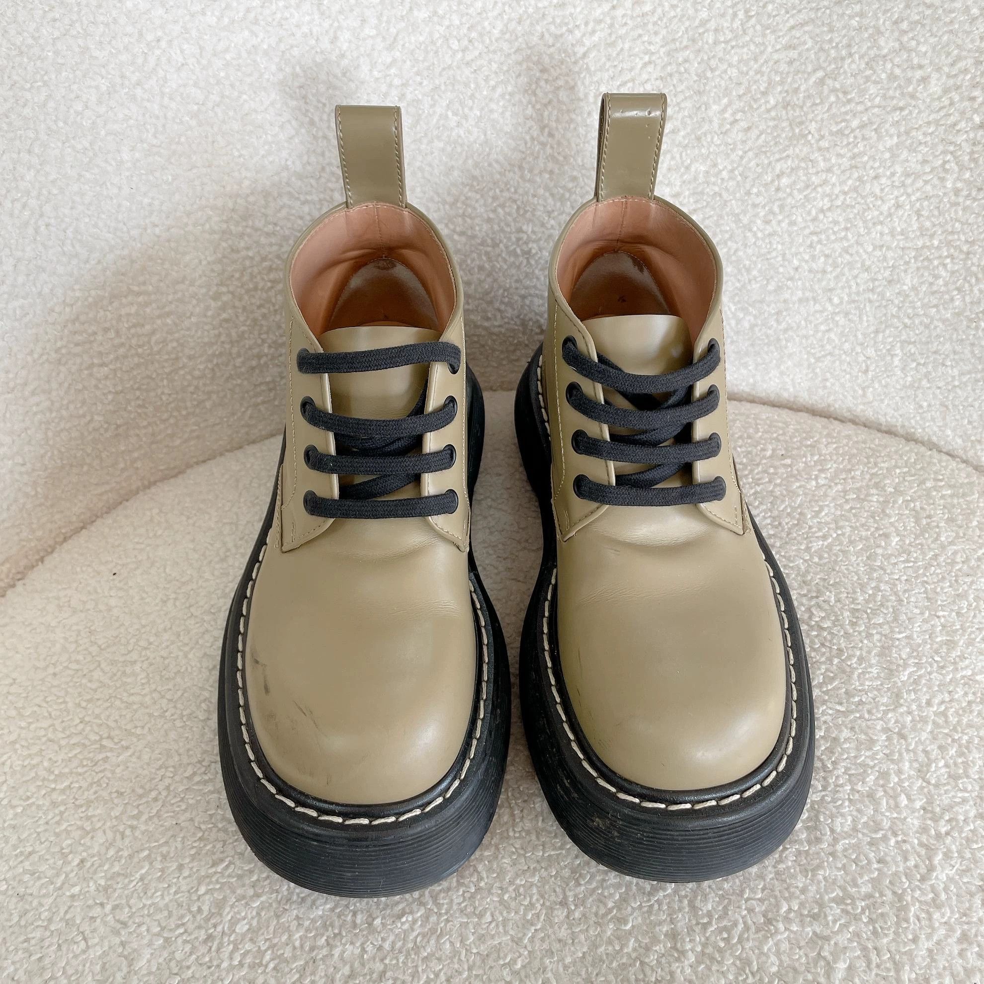 Bottega Veneta Bottega Veneta mung bean green thick sole combat boots 37.5 Size US 7.5 / IT 37.5 - 2 Thumbnail