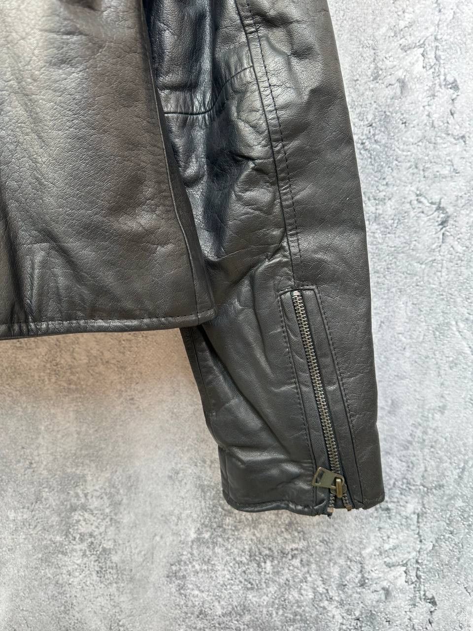 Levi's Vintage Clothing Levi's Black Leather Biker Jacket Quilted Lining Vintage 00s Size M / US 6-8 / IT 42-44 - 10 Thumbnail