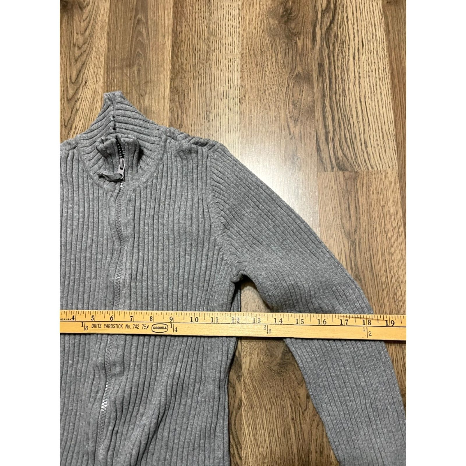 Vintage Ruff Hewn Shirt Women's Large Gray Full Zip Long Sleeve Knit Ribbed Modern Basic Casual Fall Spring Summer (Mens/Womens if applicable) Size L / US 10 / IT 46 - 5 Thumbnail