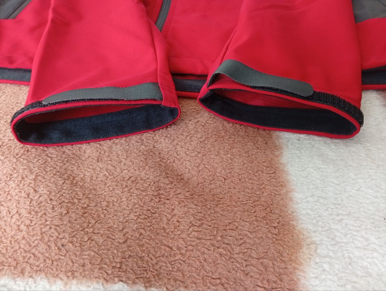 SALEWA SALEWA windbreaker jacket, perfect condition, size L Size US L / EU 52-54 / 3 - 5 Thumbnail