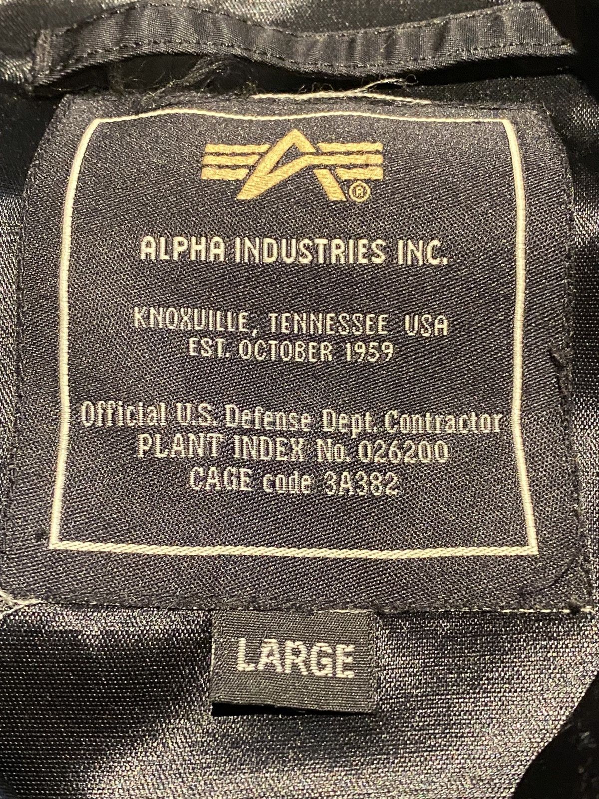 Alpha Industries Alpha light weight bomber Size US L / EU 52-54 / 3 - 3 Thumbnail