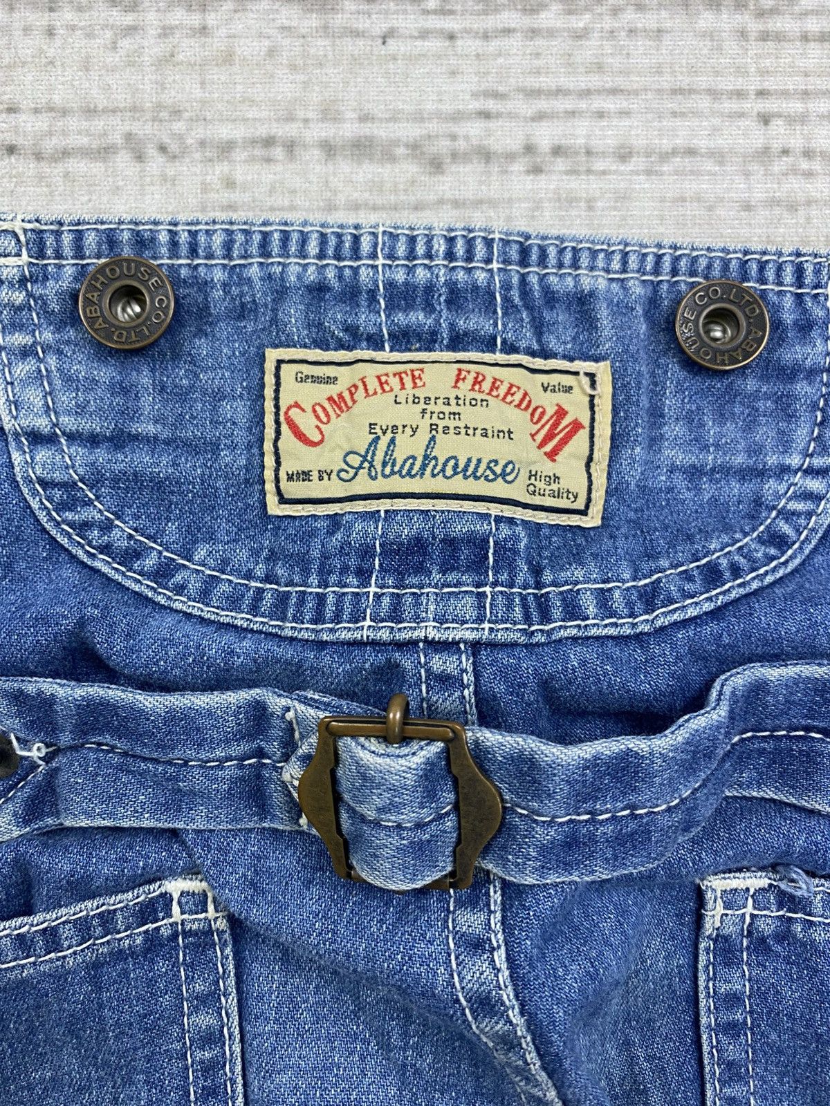 ABAHOUSE × Japanese Brand × Vintage Vintage Abahouse Carpenter Buckle Back Denim Pants Size US 34 / EU 50 - 12 Thumbnail